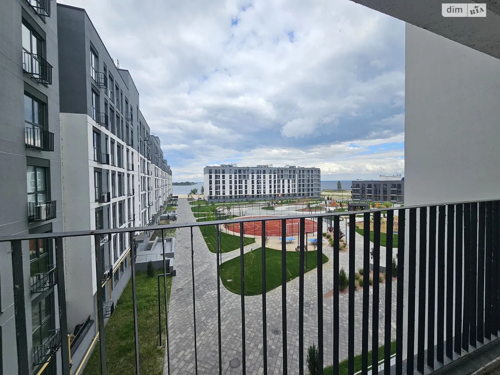 Продается 2-комнатная квартира 69 кв. м в Черкассах, ул. Казацкая, 19 - фото 1