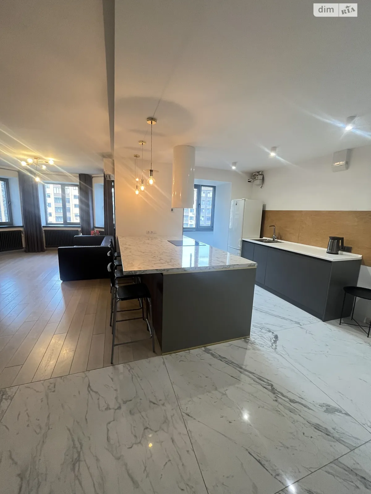 Продается 4-комнатная квартира 142.6 кв. м в Житомире, пер. Богуна Ивана, 5 - фото 1
