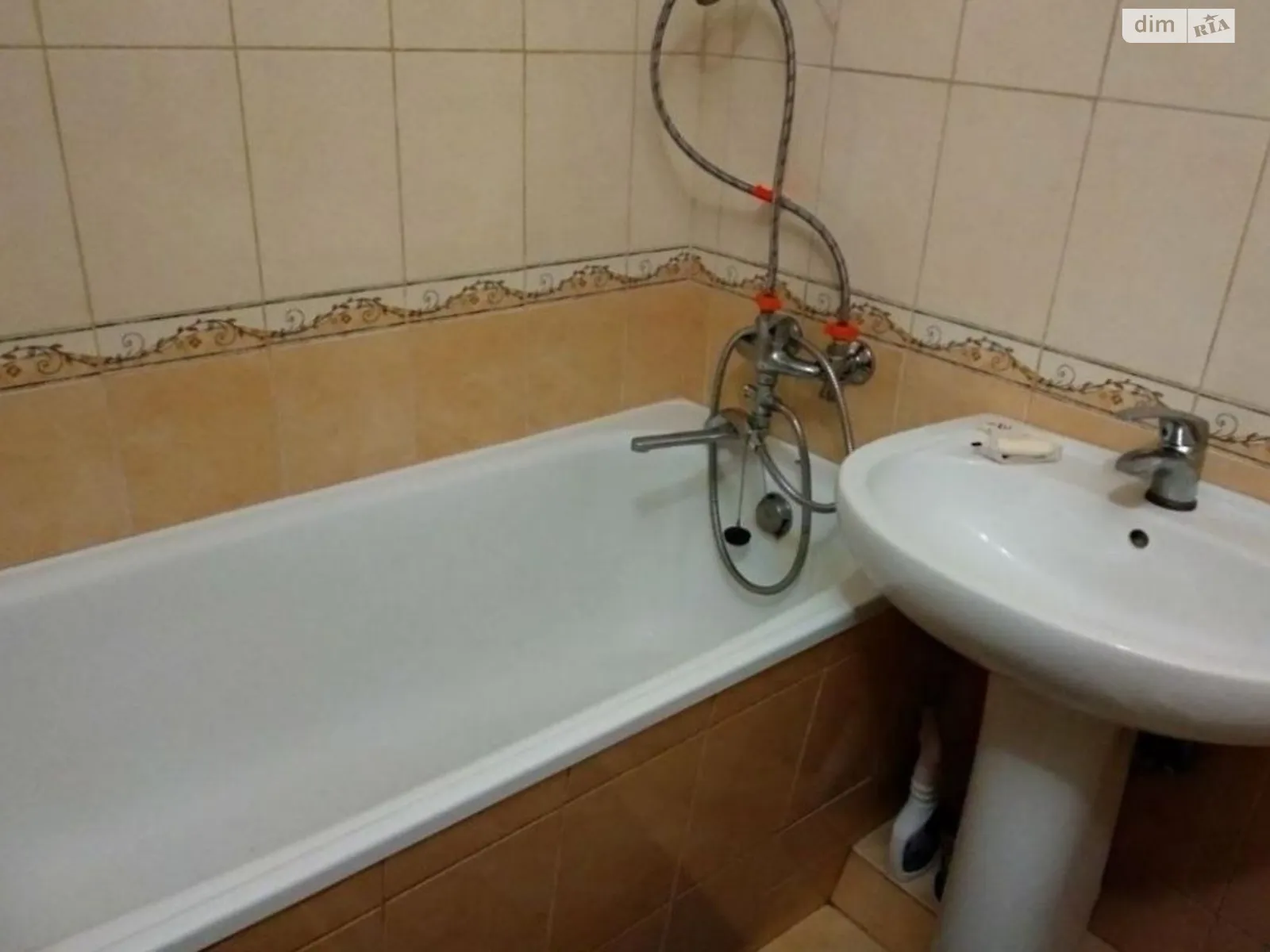 Продається 1-кімнатна квартира 29 кв. м у Одесі, вул. Євгена Танцюри(Генерала Петрова), 48А - фото 1