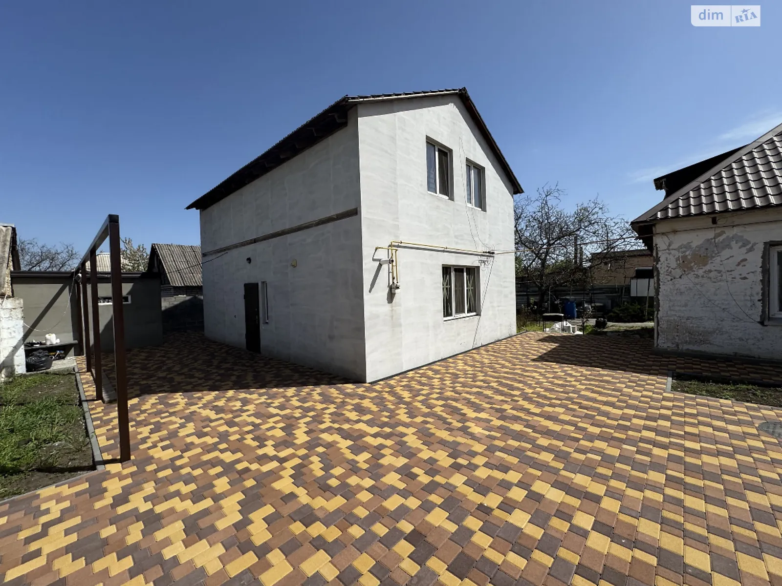 Продается дом на 2 этажа 120 кв. м с подвалом, цена: 65000 $ - фото 1