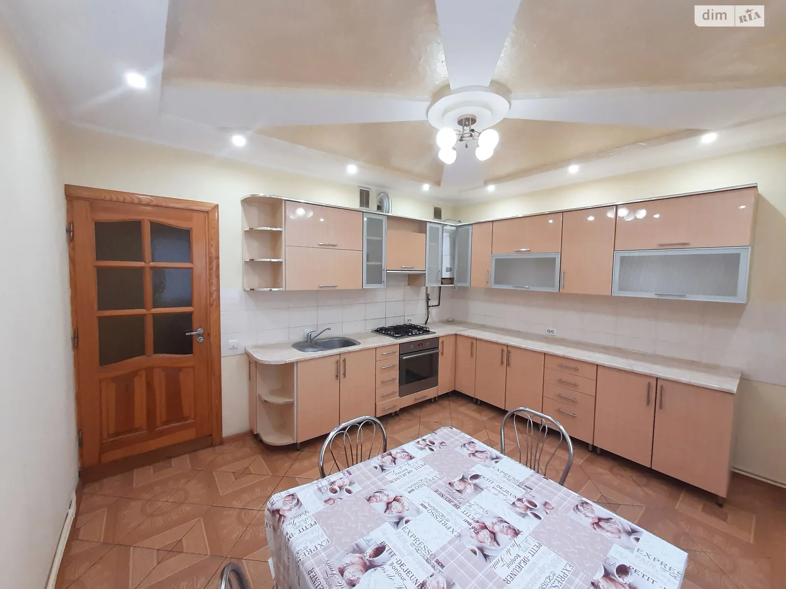 Продается дом на 2 этажа 170 кв. м с мебелью, цена: 97000 $ - фото 1