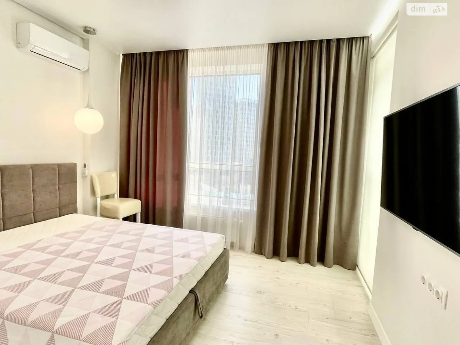 Продається 2-кімнатна квартира 69 кв. м у Києві, вул. Осокорська, 2А - фото 1