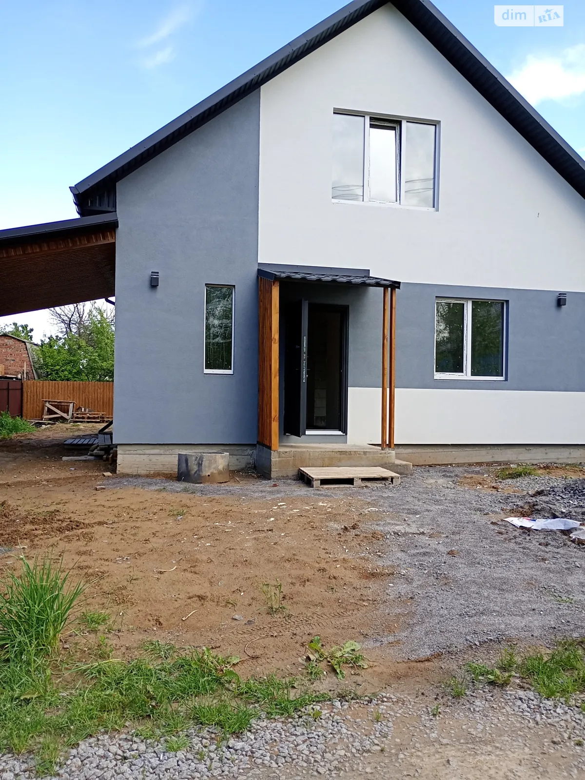 Продается дом на 2 этажа 130 кв. м с мебелью, цена: 77000 $ - фото 1