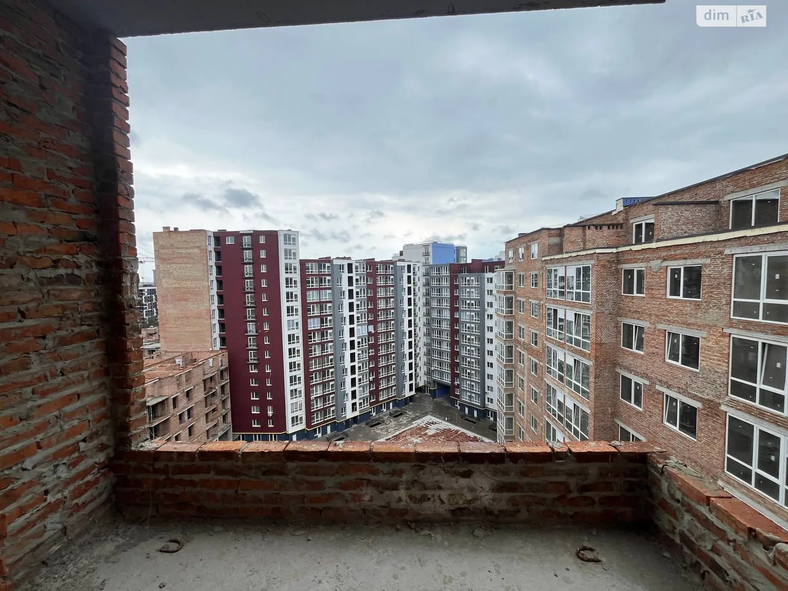 Продается 1-комнатная квартира 34.2 кв. м в Ивано-Франковске, ул. Княгинин, 24 - фото 1