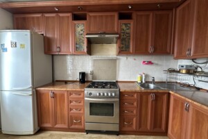 Продаж квартири, Івано-Франківськ, р‑н. Гірка, Урожайна вулиця, буд. 16