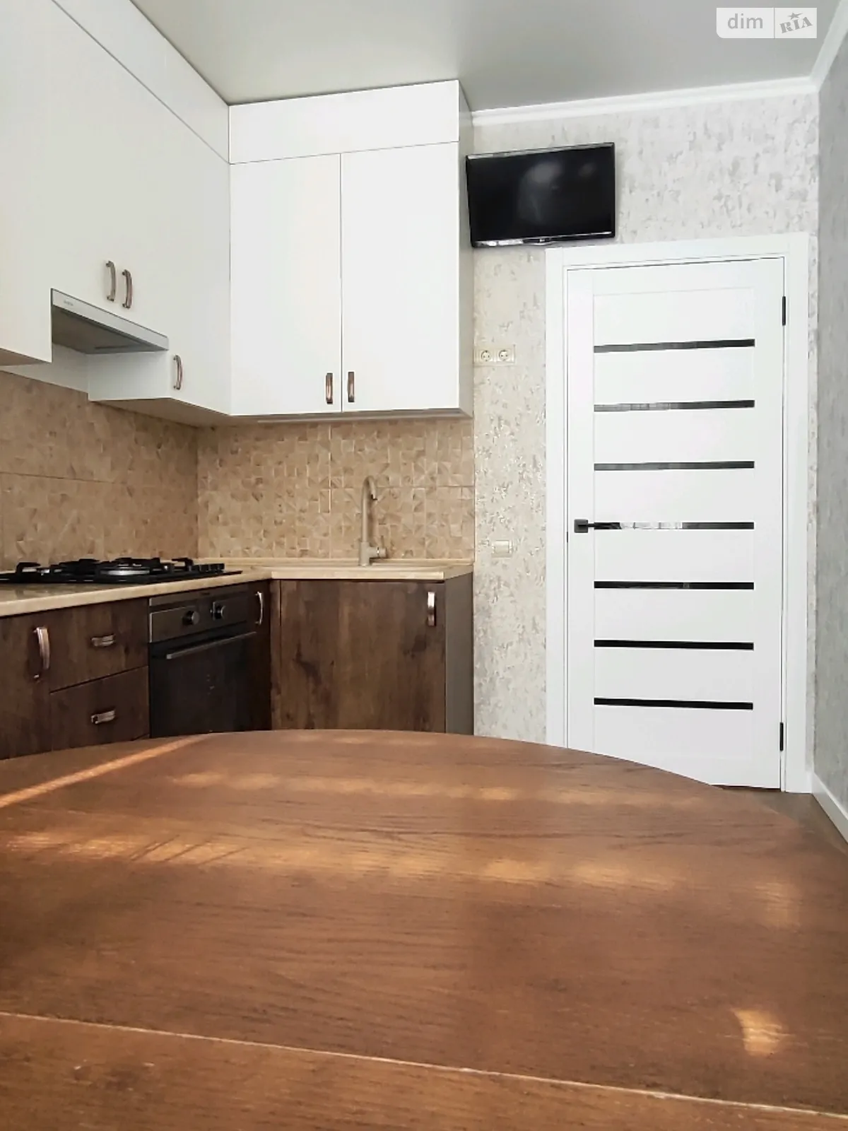 Продается 1-комнатная квартира 38 кв. м в Ирпене, ул. Григория Сковороды, 11 - фото 1