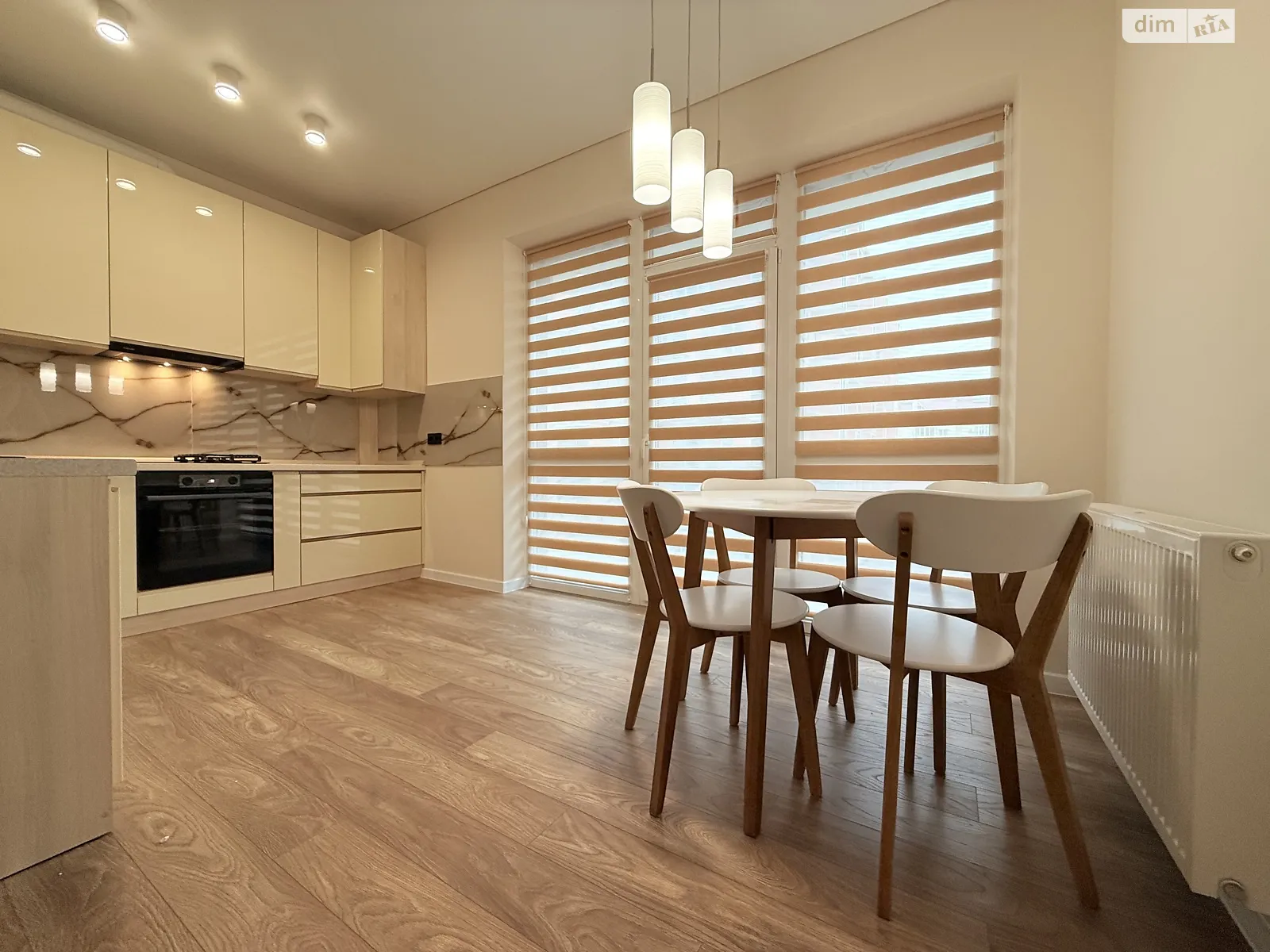 Продается 2-комнатная квартира 71 кв. м в Ужгороде, цена: 119000 $ - фото 1