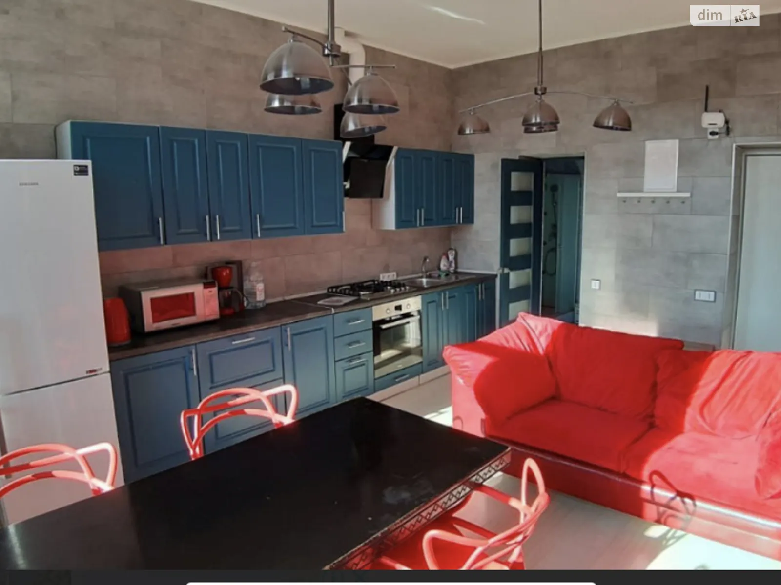 Продается 2-комнатная квартира 48 кв. м в Киеве, ул. Маккейна Джона, 9 - фото 1