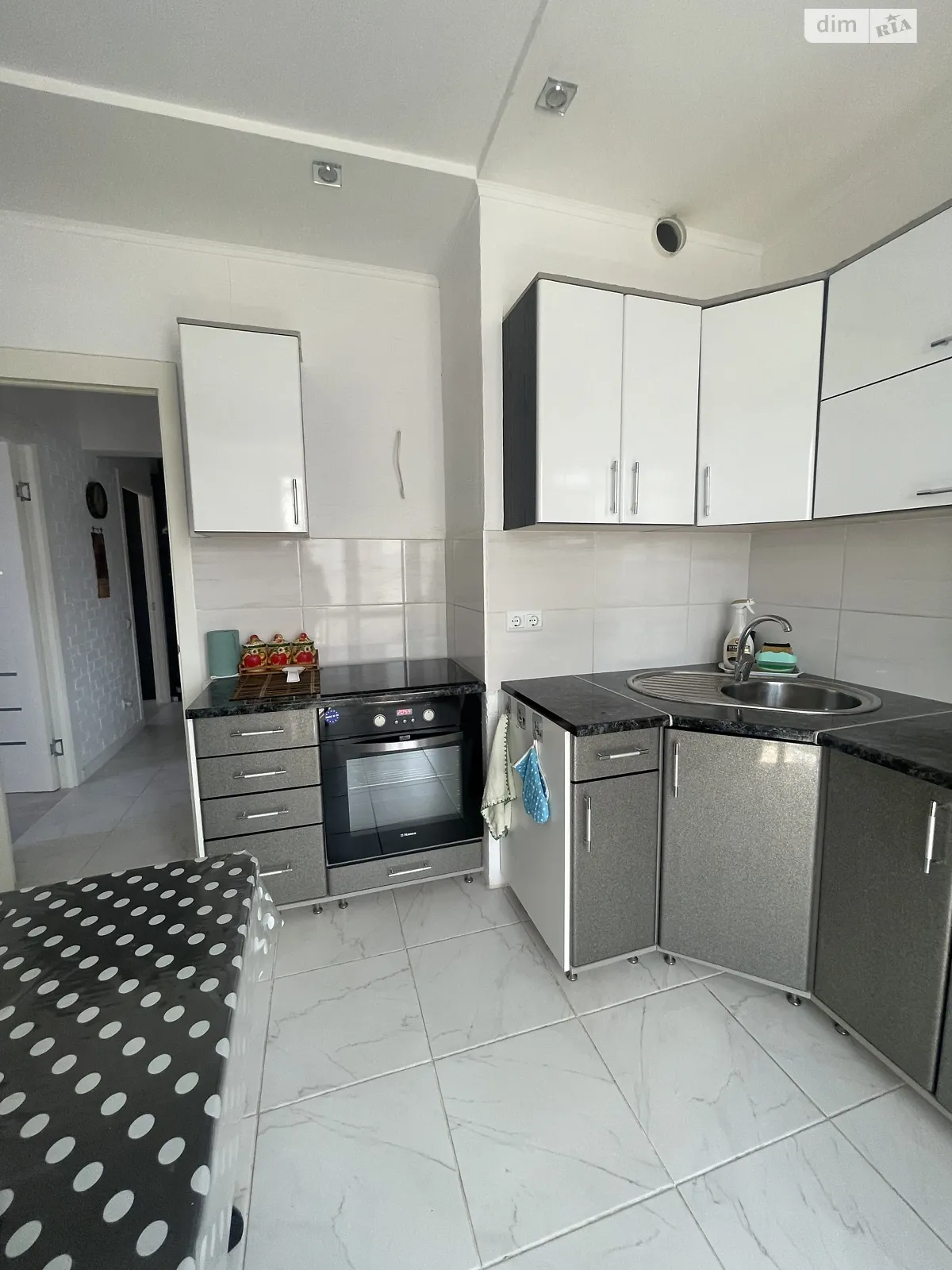Продается 2-комнатная квартира 59 кв. м в Лиманке, ул. Жемчужная, 1Б - фото 1