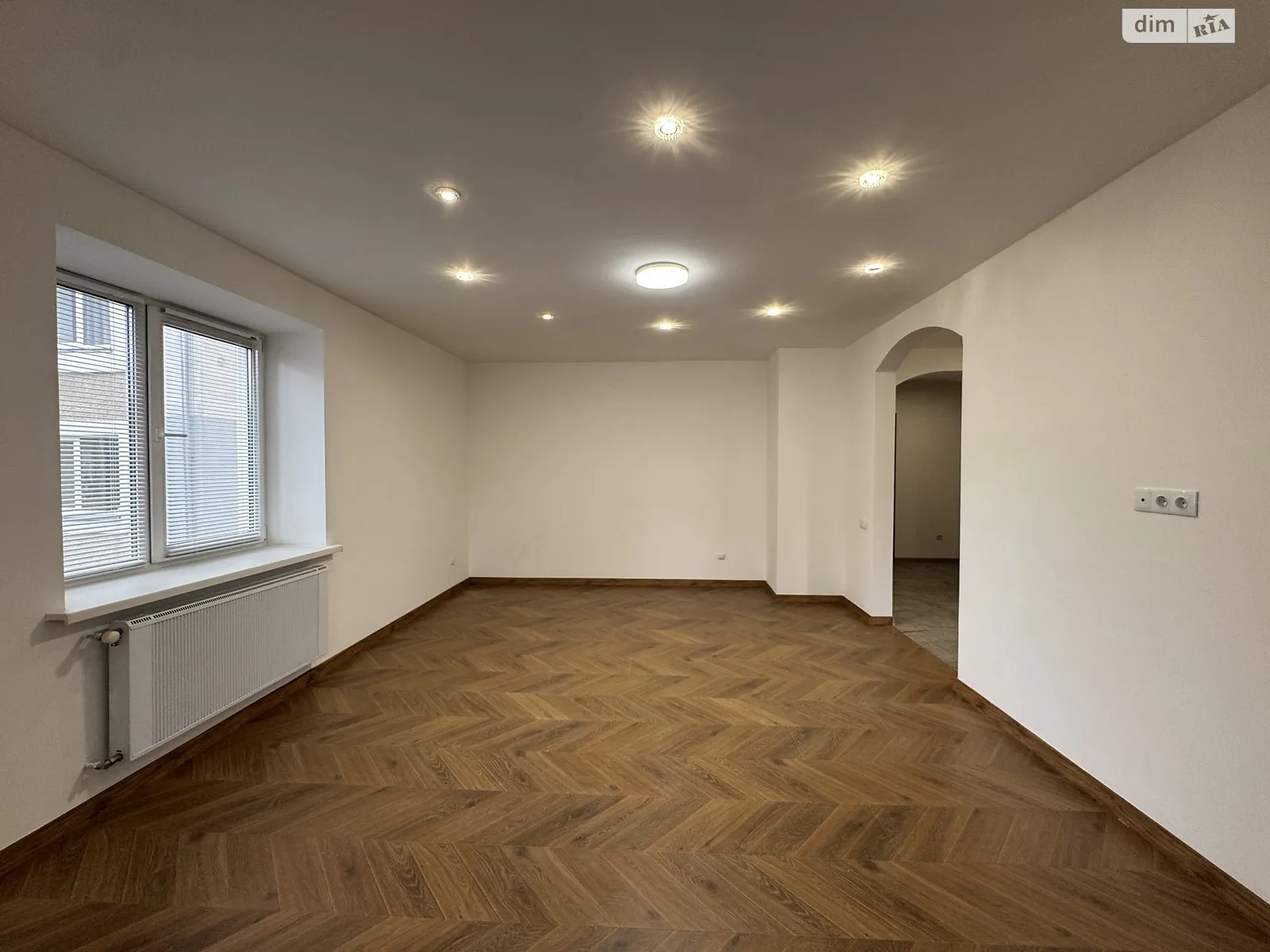 Продается 3-комнатная квартира 78 кв. м в Ивано-Франковске, ул. Украинский Дивизии, 7 - фото 1