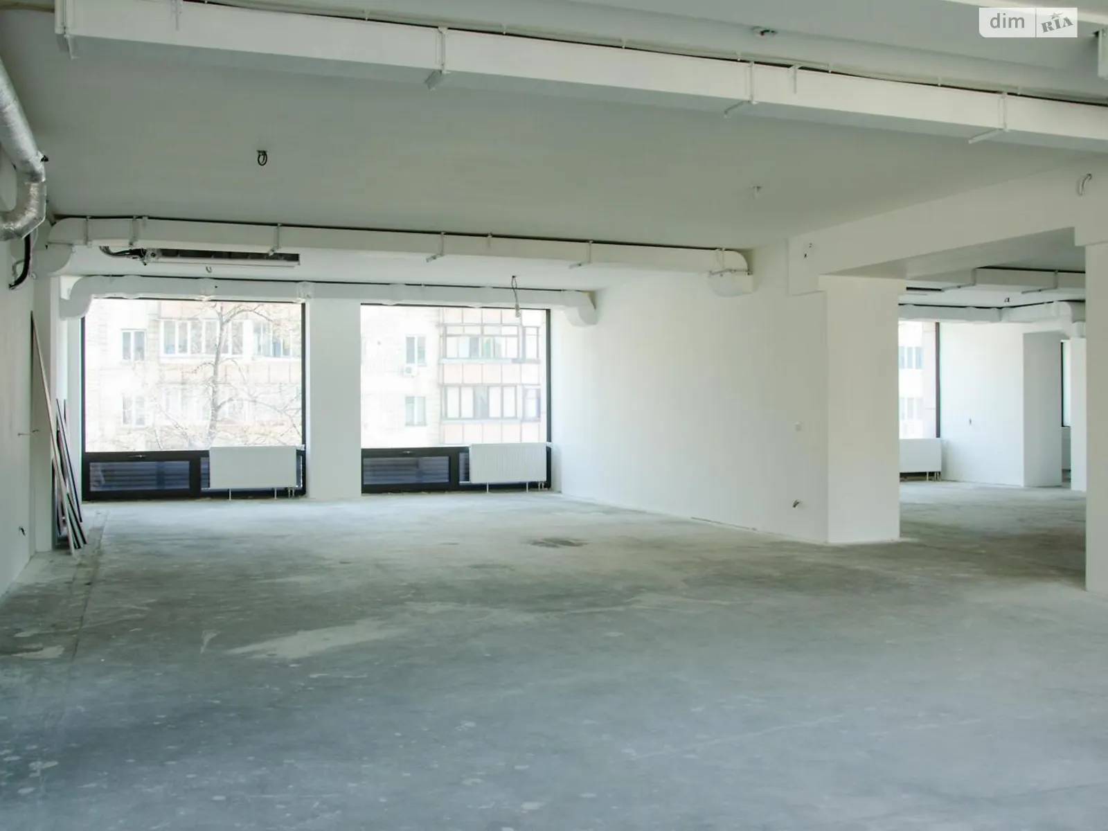 Сдается в аренду офис 280 кв. м в бизнес-центре, цена: 5200 $ - фото 1
