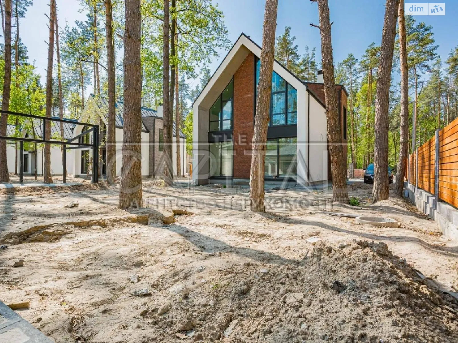 Продается дом на 2 этажа 110 кв. м с беседкой, цена: 99000 $ - фото 1