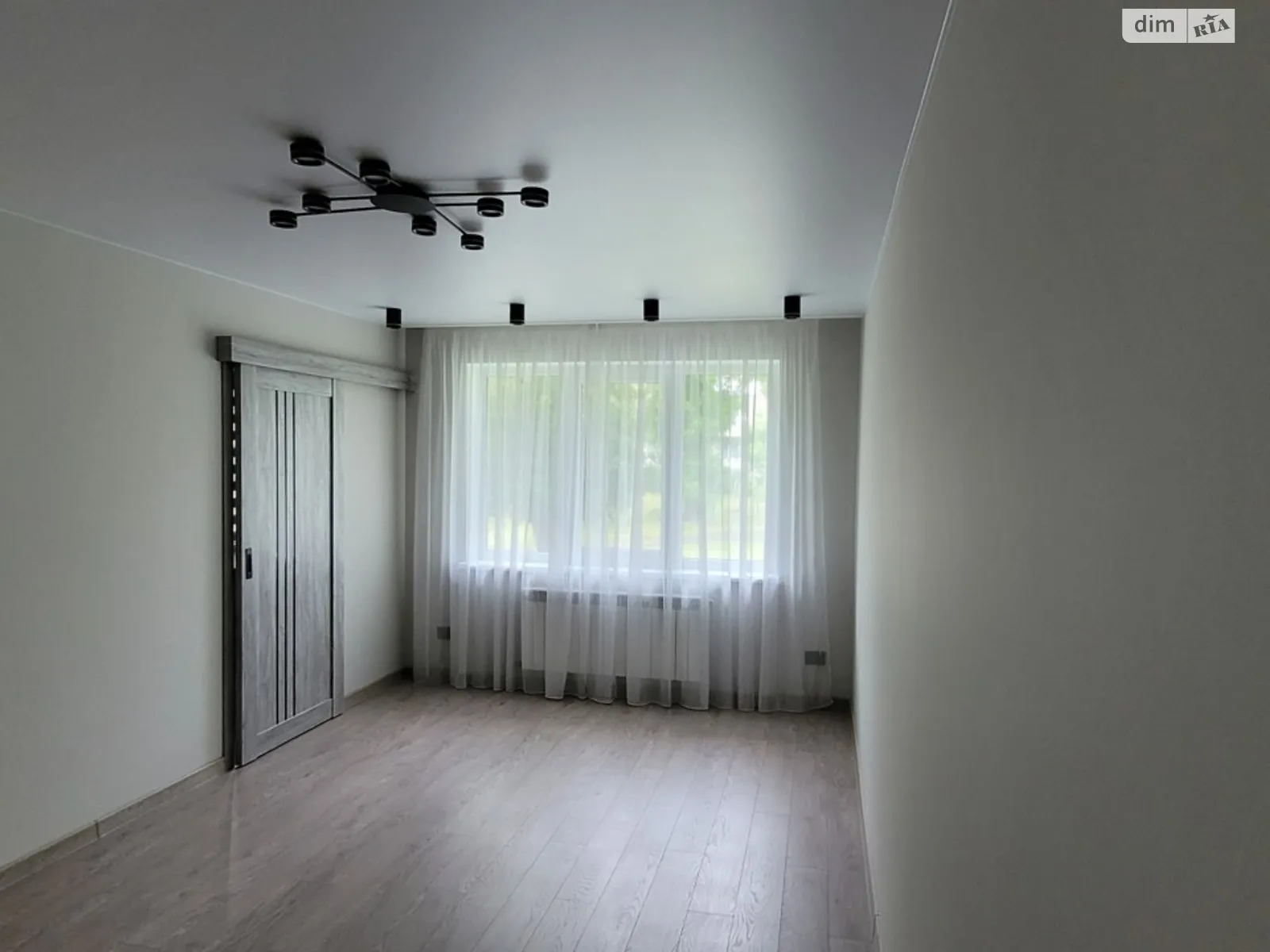 Продается 3-комнатная квартира 62 кв. м в Калуше, ул. Василия Стуса, 5 - фото 1