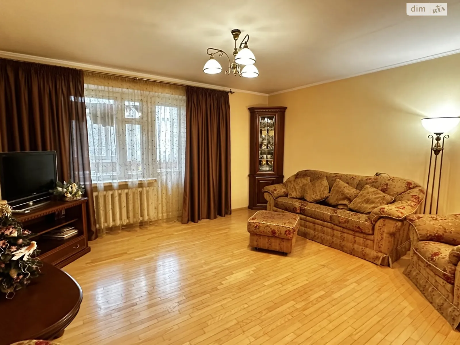 3-комнатная квартира 86 кв. м в Луцке, ул. Конякина, 25 - фото 1