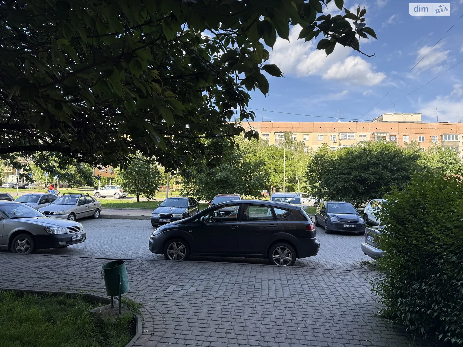 Продається 2-кімнатна квартира 46.7 кв. м у Ужгороді, вул. Легоцького - фото 1
