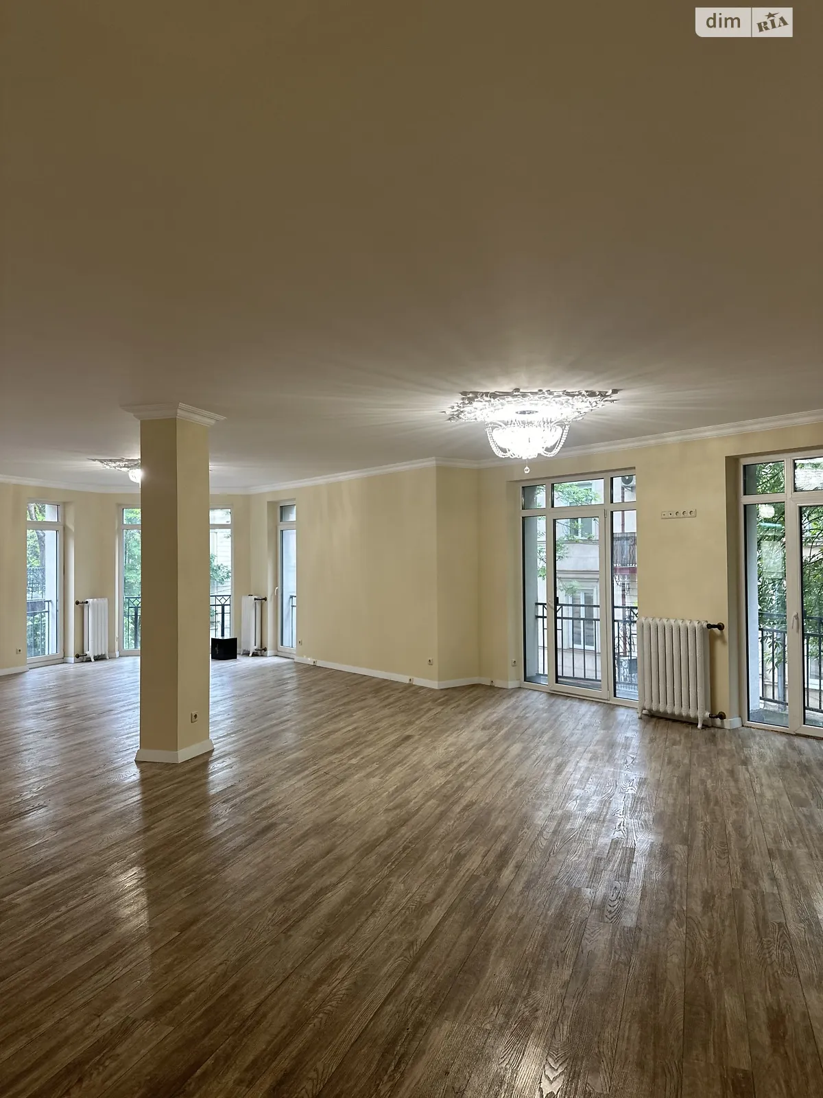 Здається в оренду офіс 120 кв. м в бізнес-центрі, цена: 1600 $ - фото 1