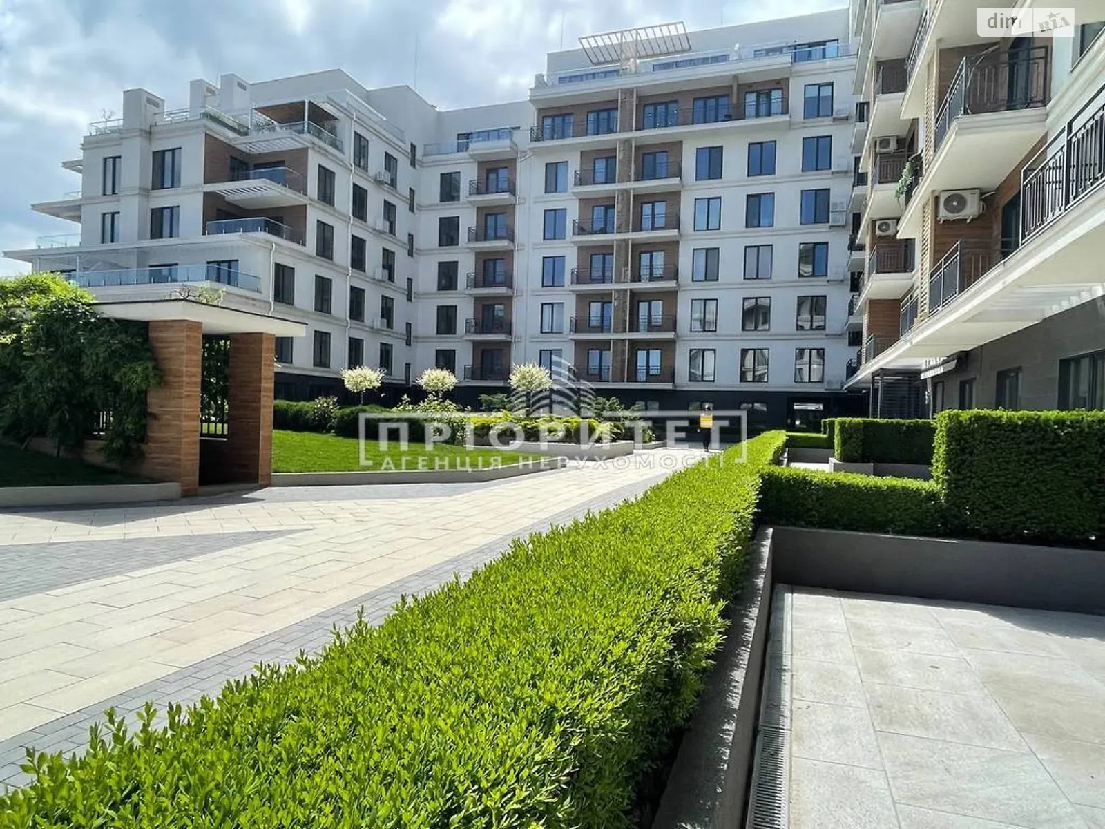 Продается 1-комнатная квартира 51.9 кв. м в Одессе, пер. Маячный - фото 1
