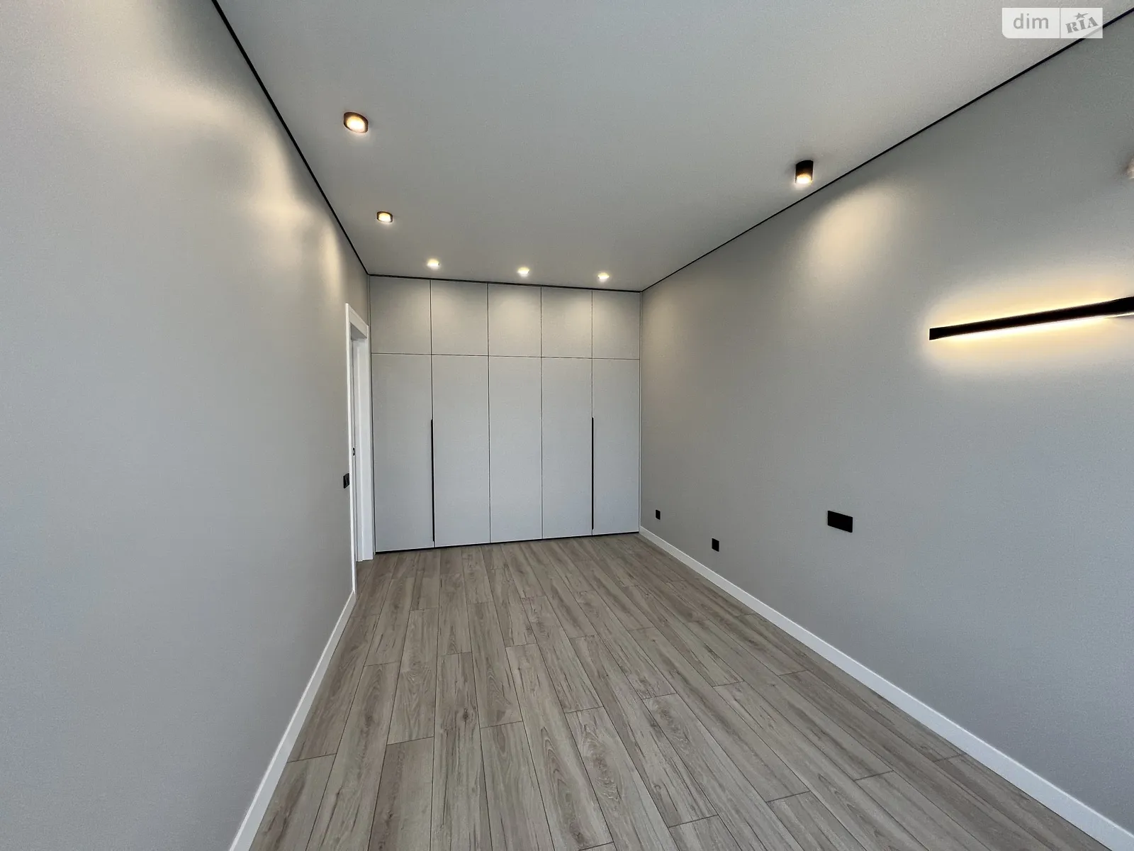 Продается 1-комнатная квартира 38 кв. м в Киеве, ул. Кадетский Гай, 12 - фото 1
