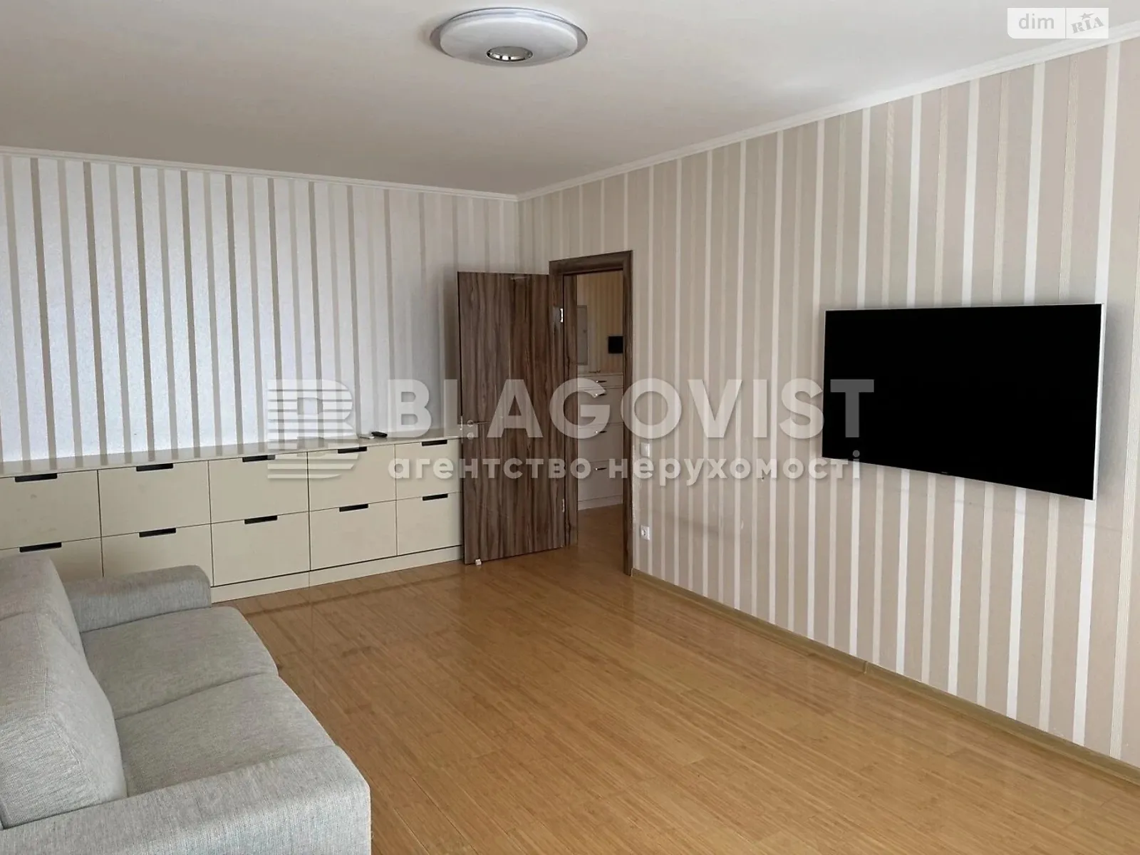 Продается 2-комнатная квартира 87 кв. м в Киеве, ул. Голосеевская, 13Б - фото 1