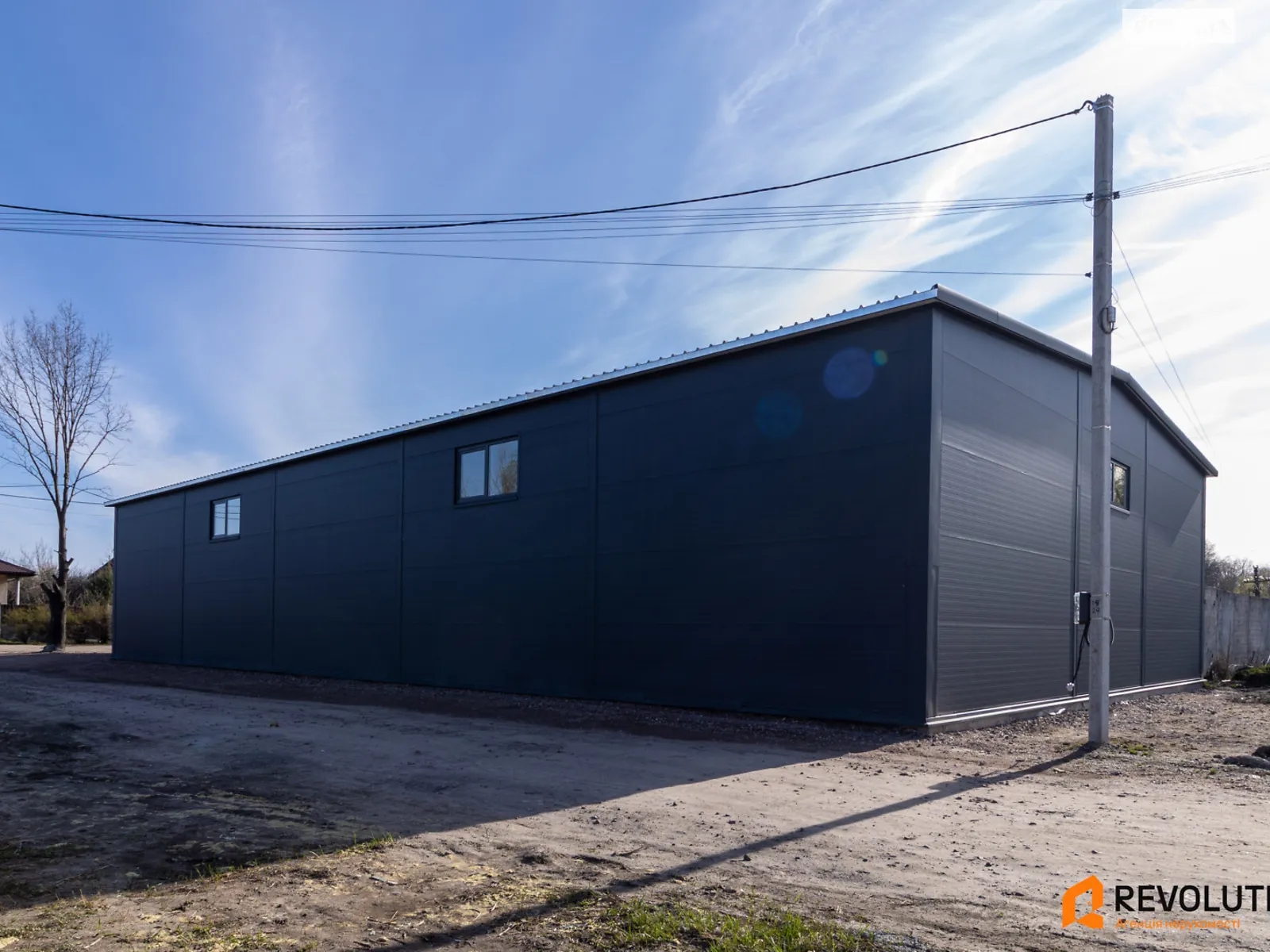 Продається об'єкт сфери послуг 565 кв. м в 1-поверховій будівлі, цена: 339000 $ - фото 1