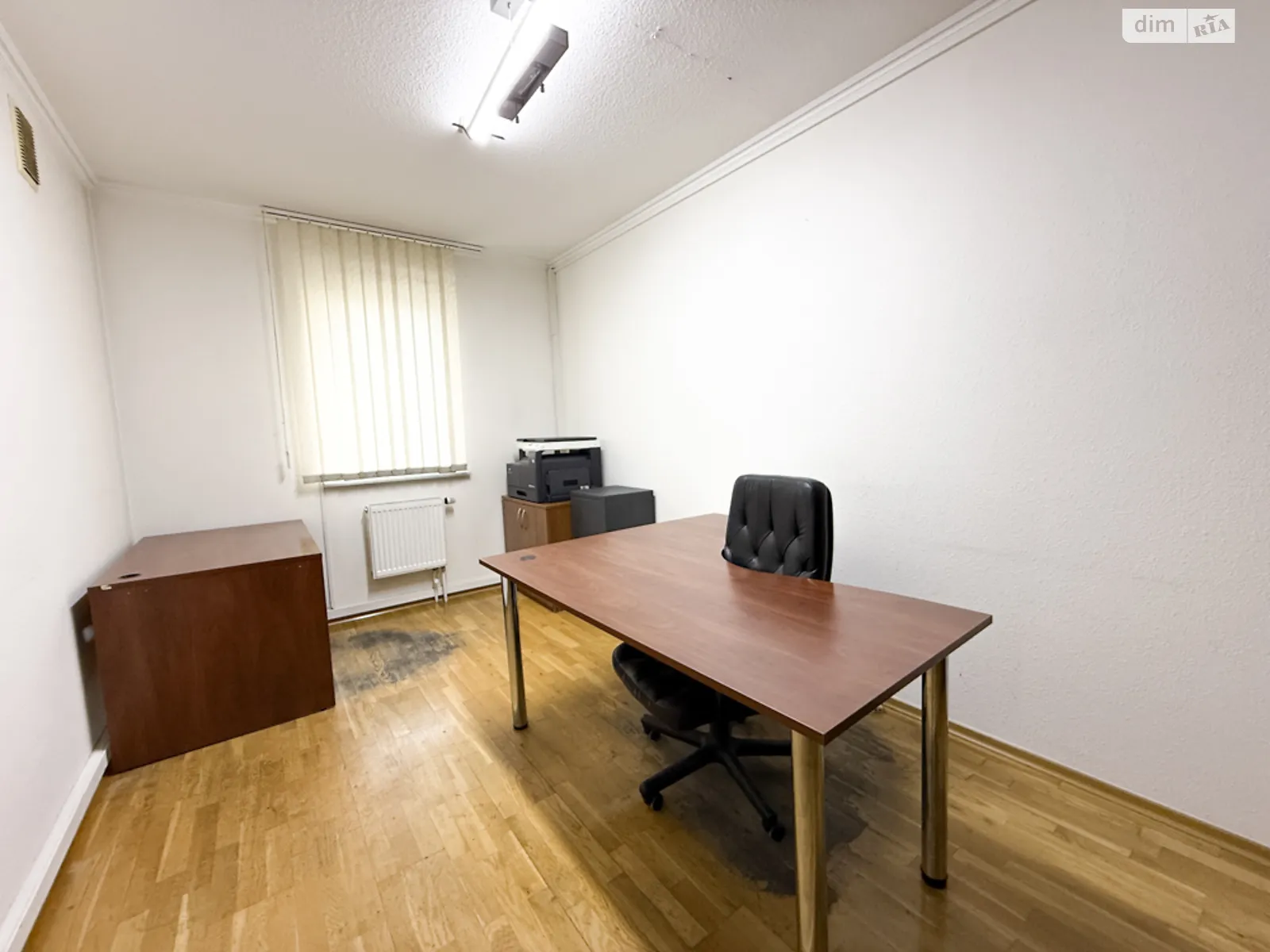 Сдается в аренду офис 264.6 кв. м в бизнес-центре, цена: 2000 $ - фото 1