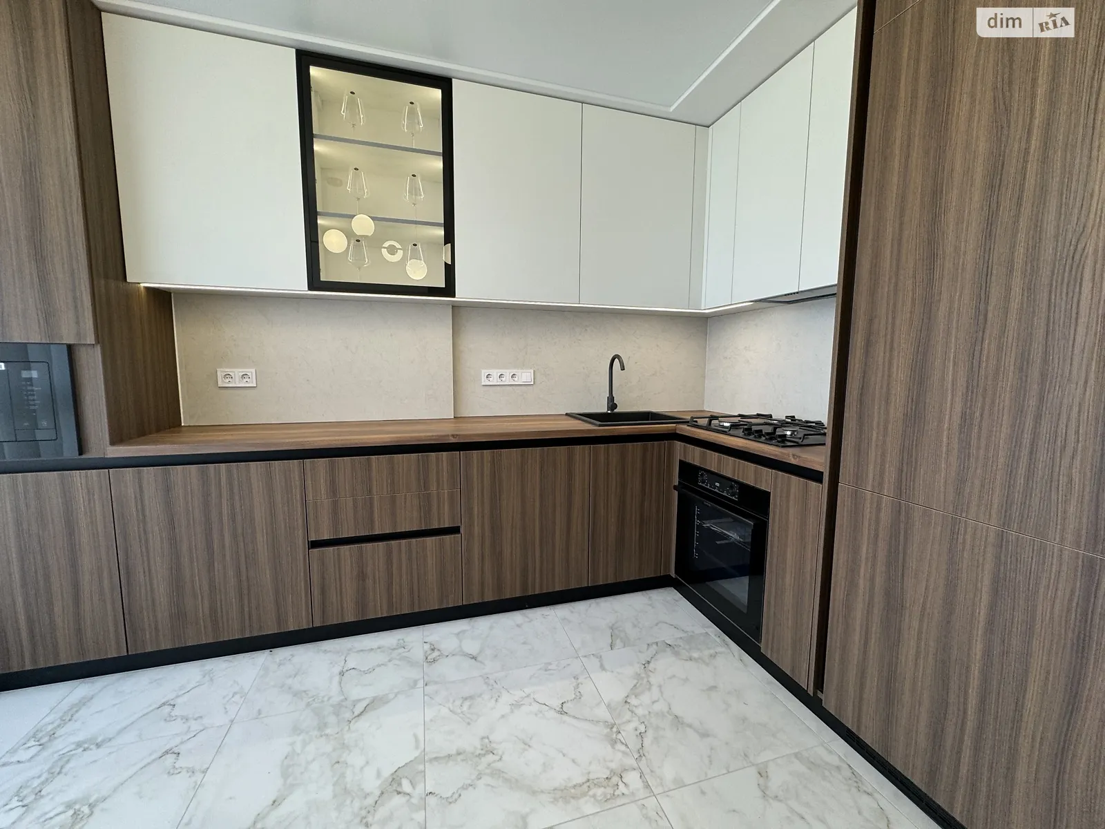 2-комнатная квартира 47 кв. м в Тернополе, пер. Кирпичный, 2-4 - фото 1