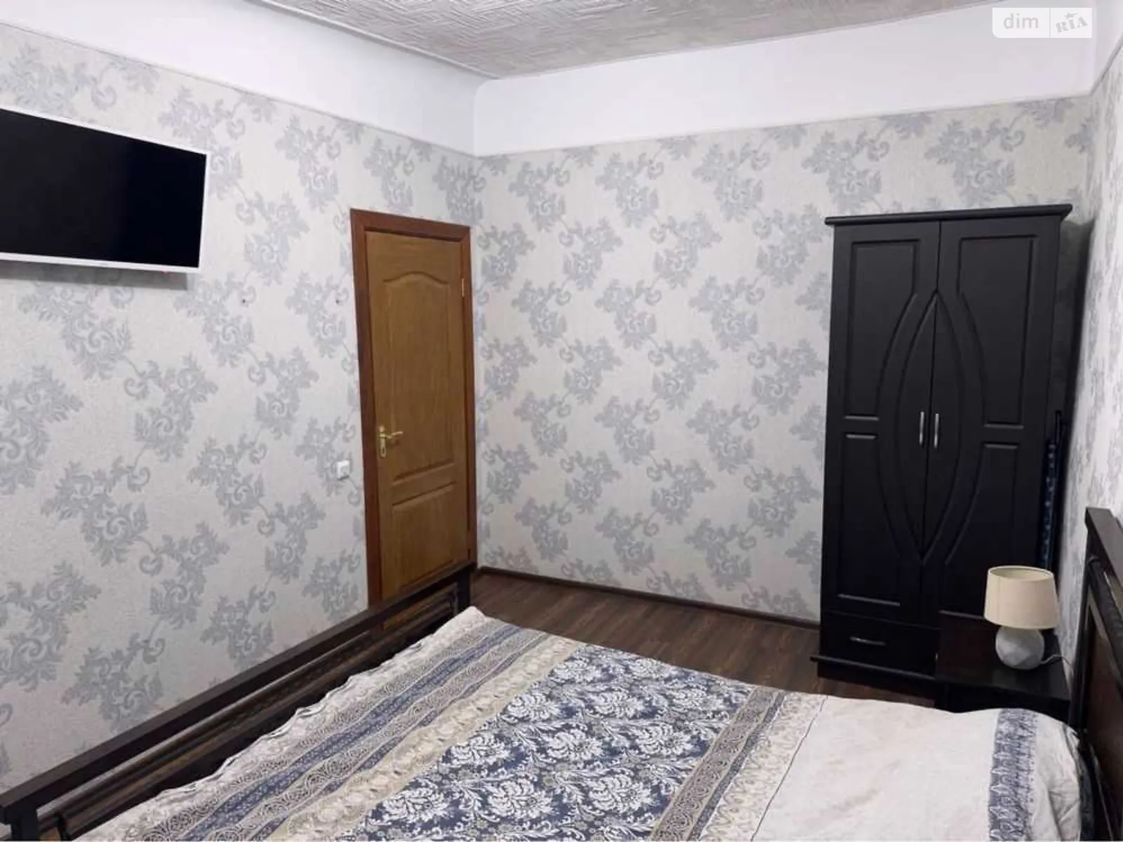 Продается 3-комнатная квартира 56 кв. м в Полтаве, ул. Соборности - фото 1