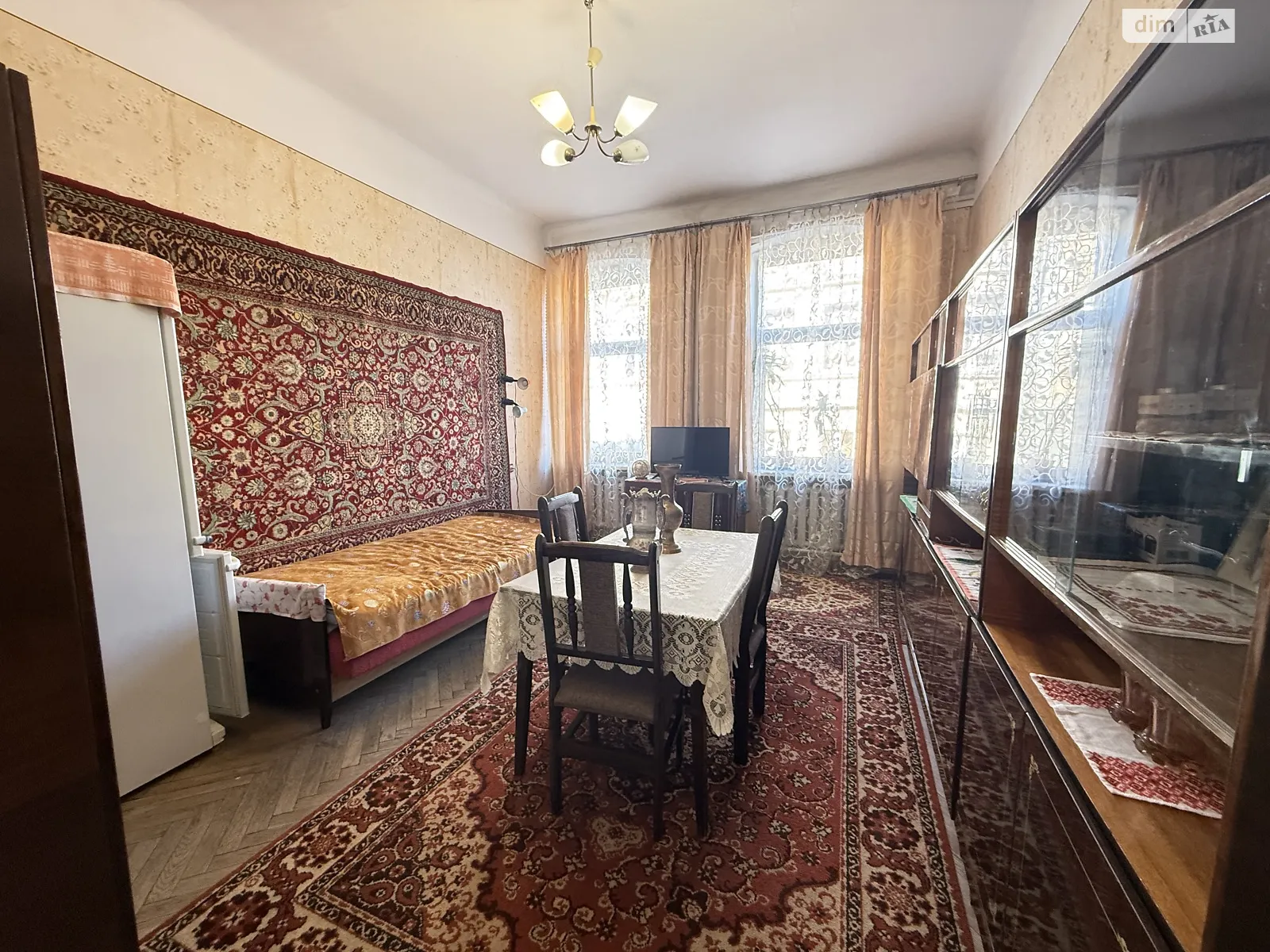 Продається 2-кімнатна квартира 52.2 кв. м у Чернівцях - фото 1