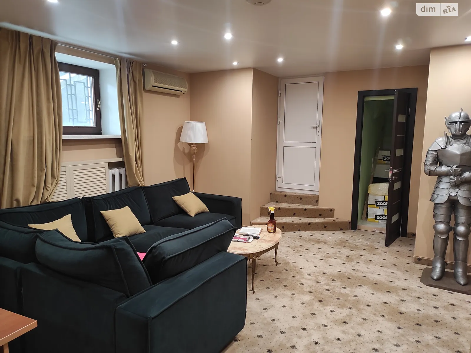 Продается офис 411.8 кв. м в бизнес-центре, цена: 360000 $ - фото 1