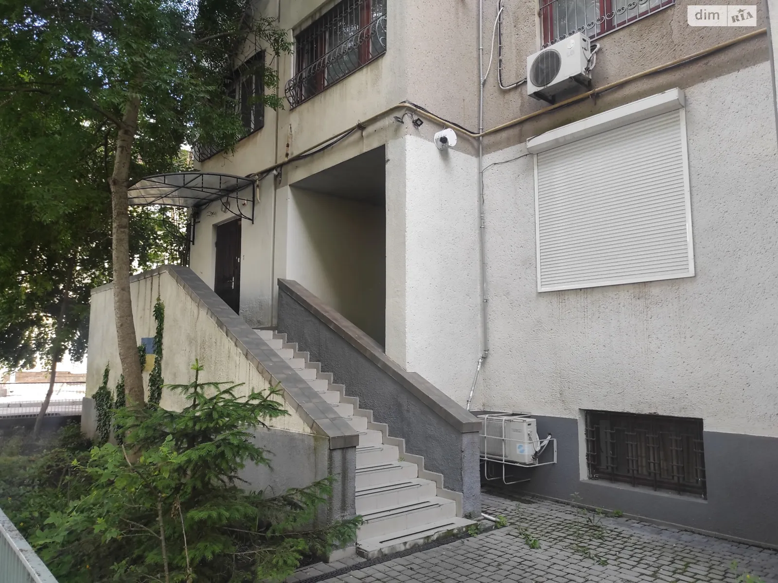 Продается офис 411.8 кв. м в бизнес-центре, цена: 360000 $ - фото 1