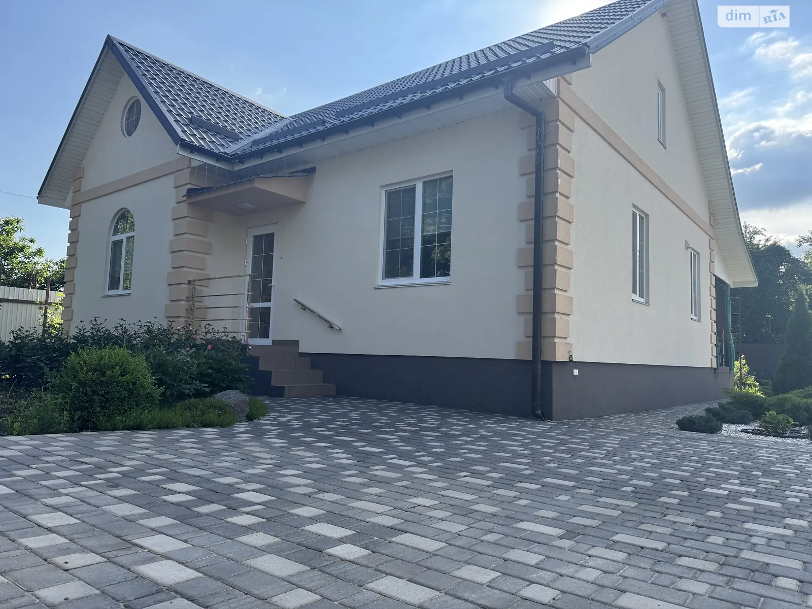 Продається будинок 2 поверховий 200 кв. м з балконом, цена: 165000 $ - фото 1