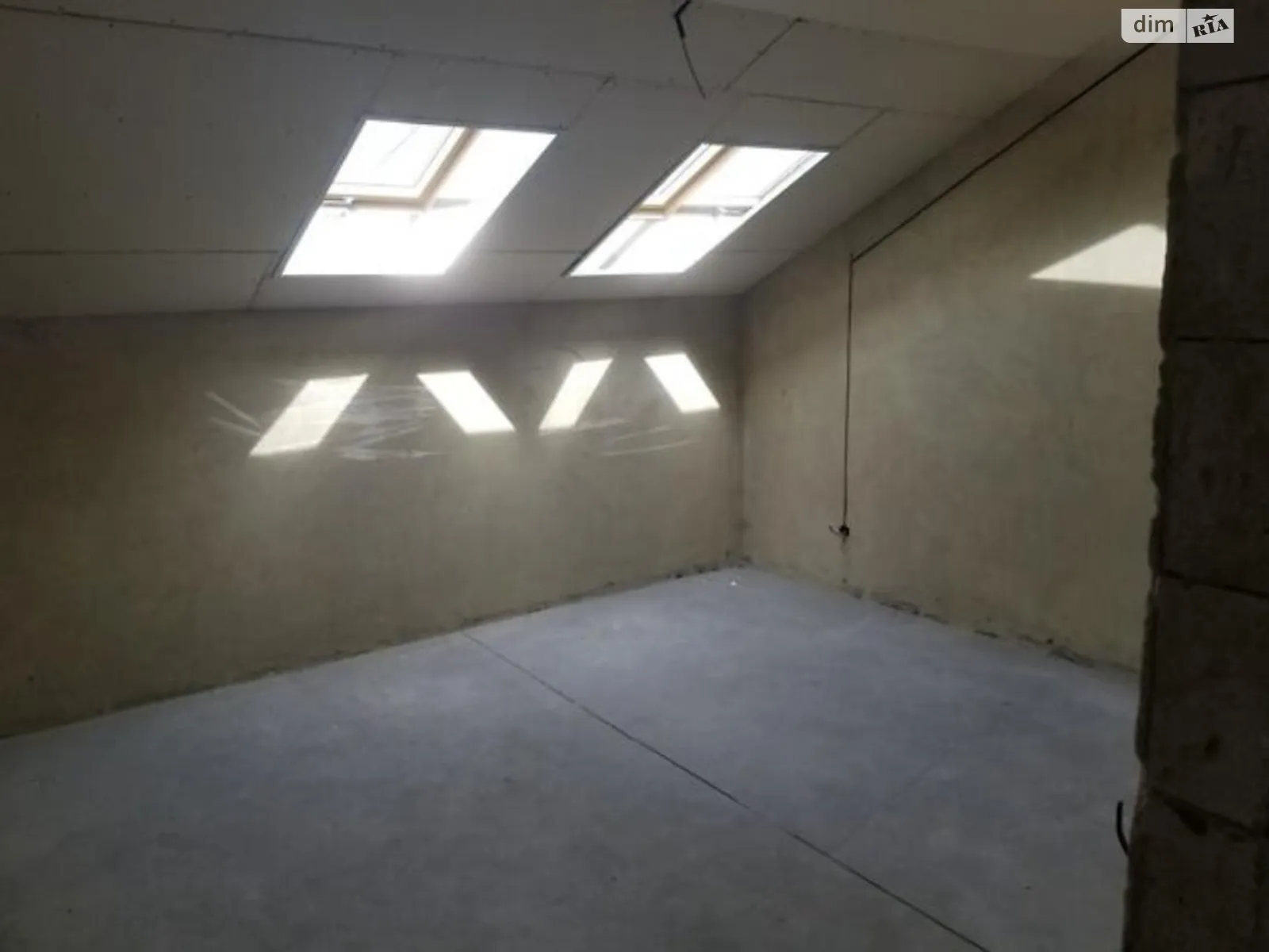 Сдается в аренду помещения свободного назначения 87 кв. м в 4-этажном здании, цена: 500 $ - фото 1