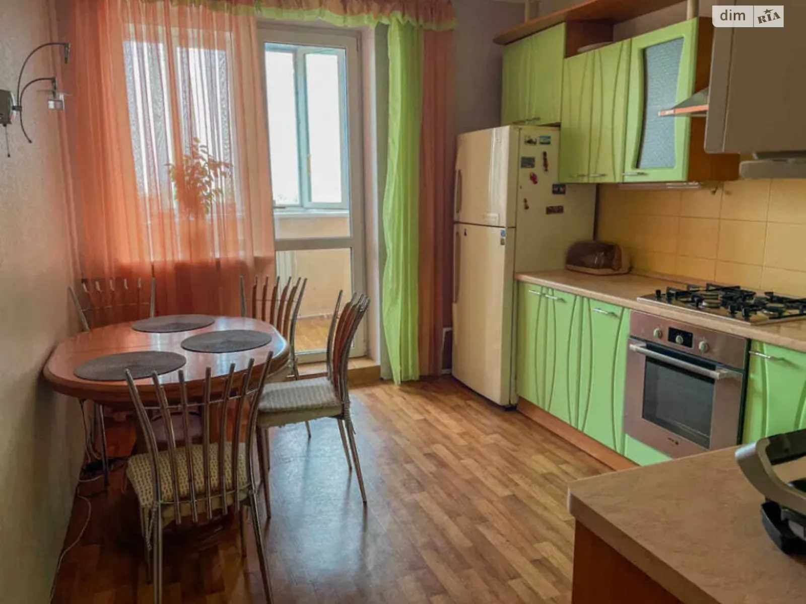 Продается 2-комнатная квартира 71 кв. м в Днепре, ул. Артековская, 12 - фото 1