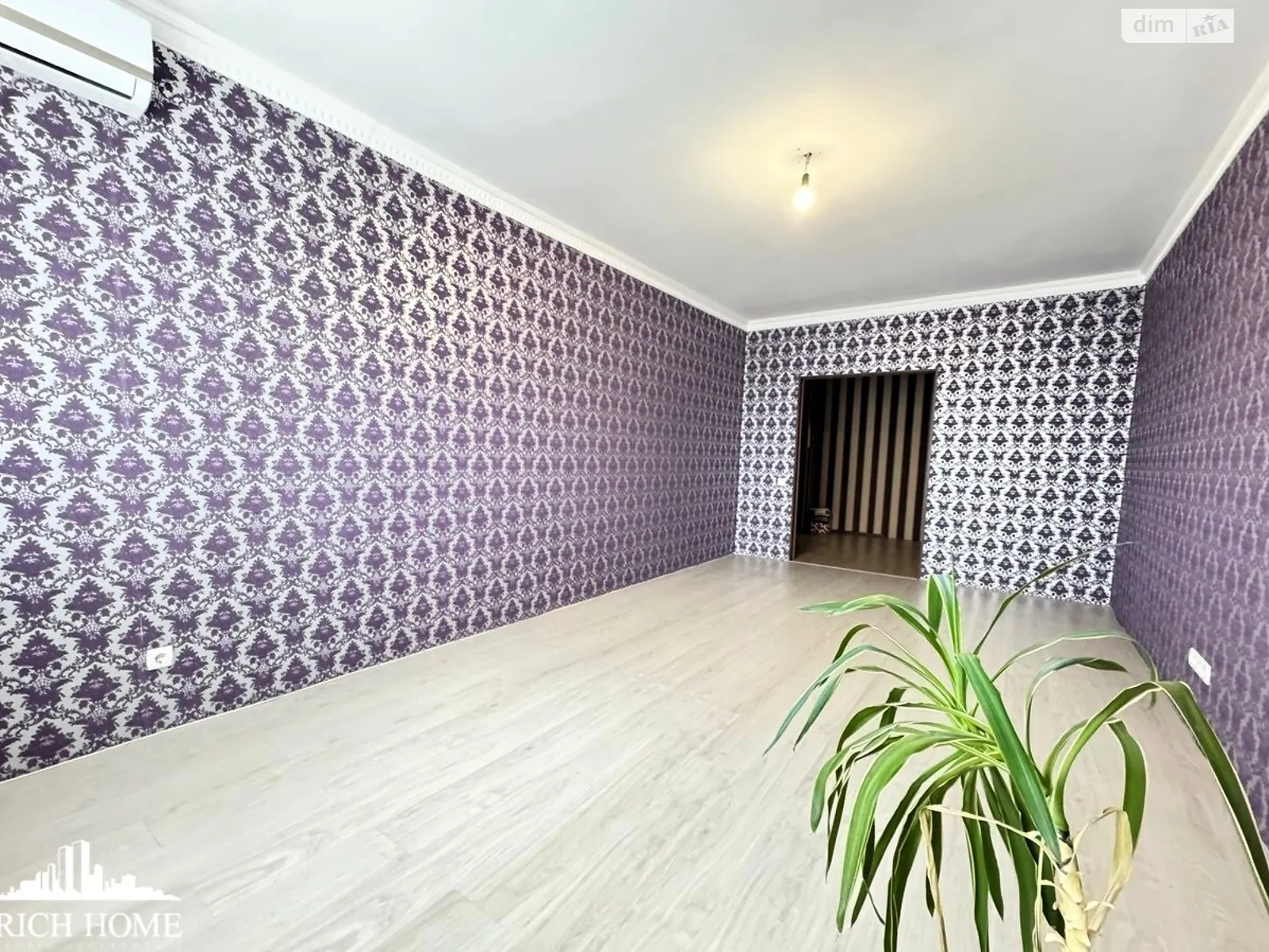 Продается 3-комнатная квартира 102.3 кв. м в Боярке, ул. Крещатик(Карла Маркса), 88А - фото 1