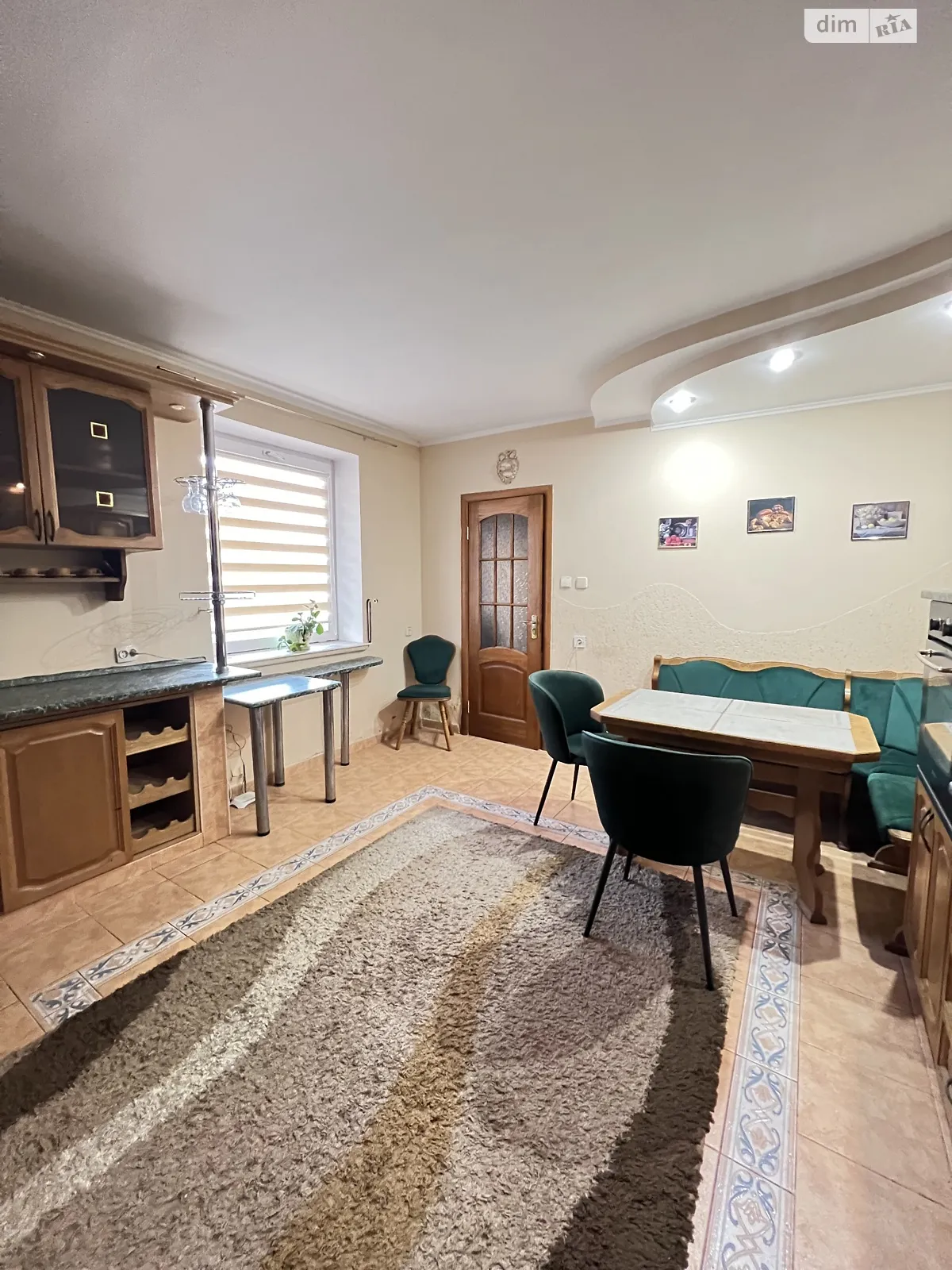 Продается дом на 2 этажа 213 кв. м с баней/сауной, цена: 195000 $ - фото 1
