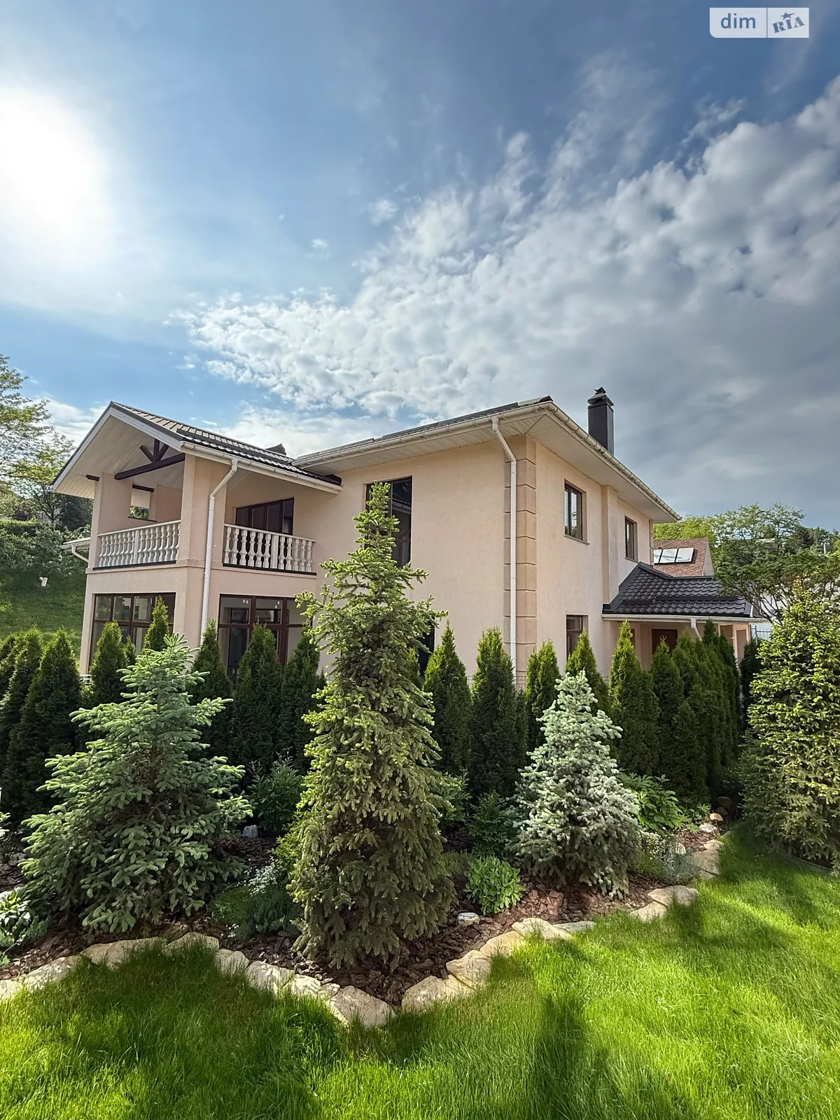 Продается дом на 2 этажа 340 кв. м с гаражом, цена: 279000 $ - фото 1