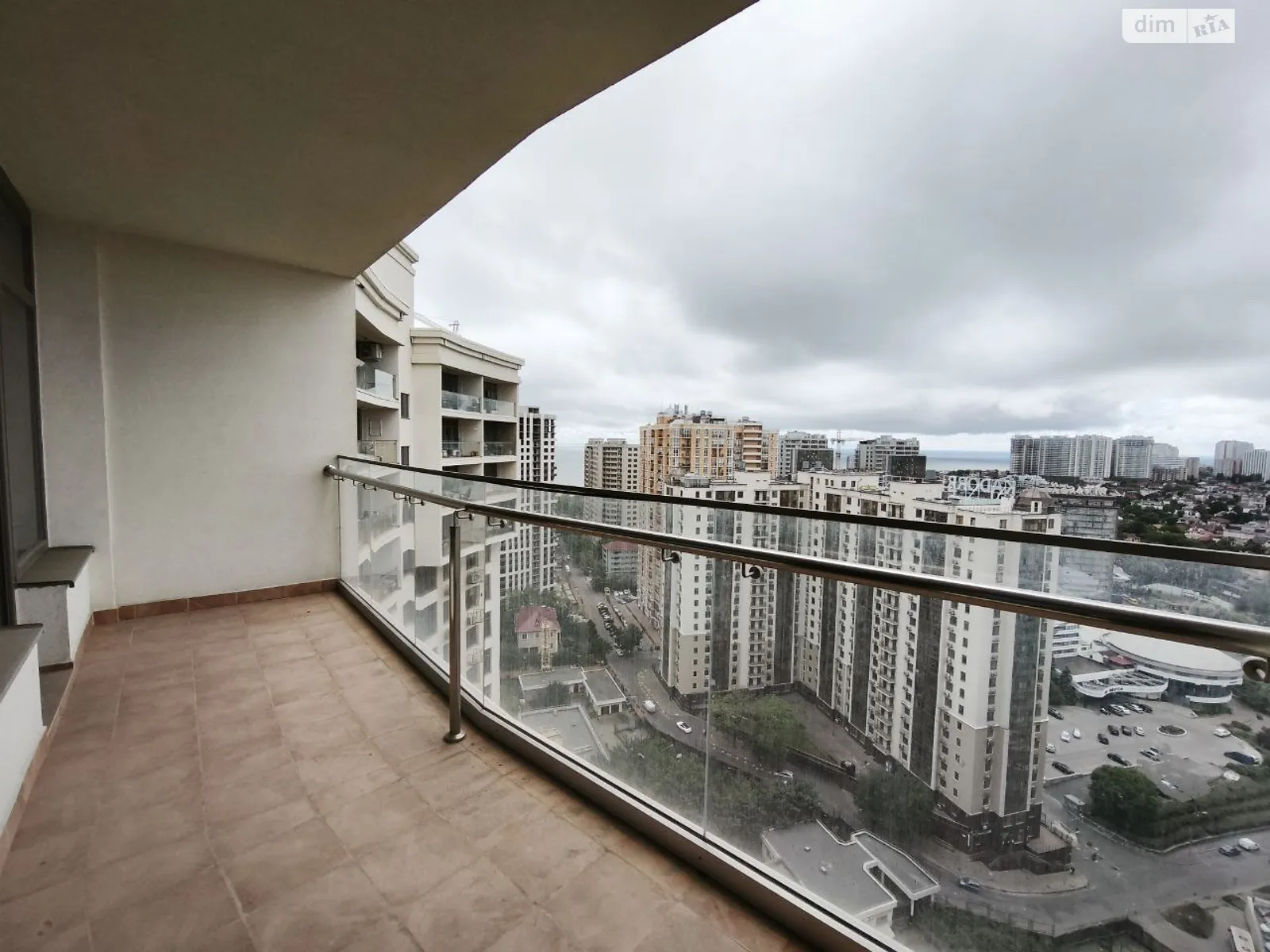 Продается 1-комнатная квартира 45 кв. м в Одессе, ул. Генуэзская, 3В - фото 1