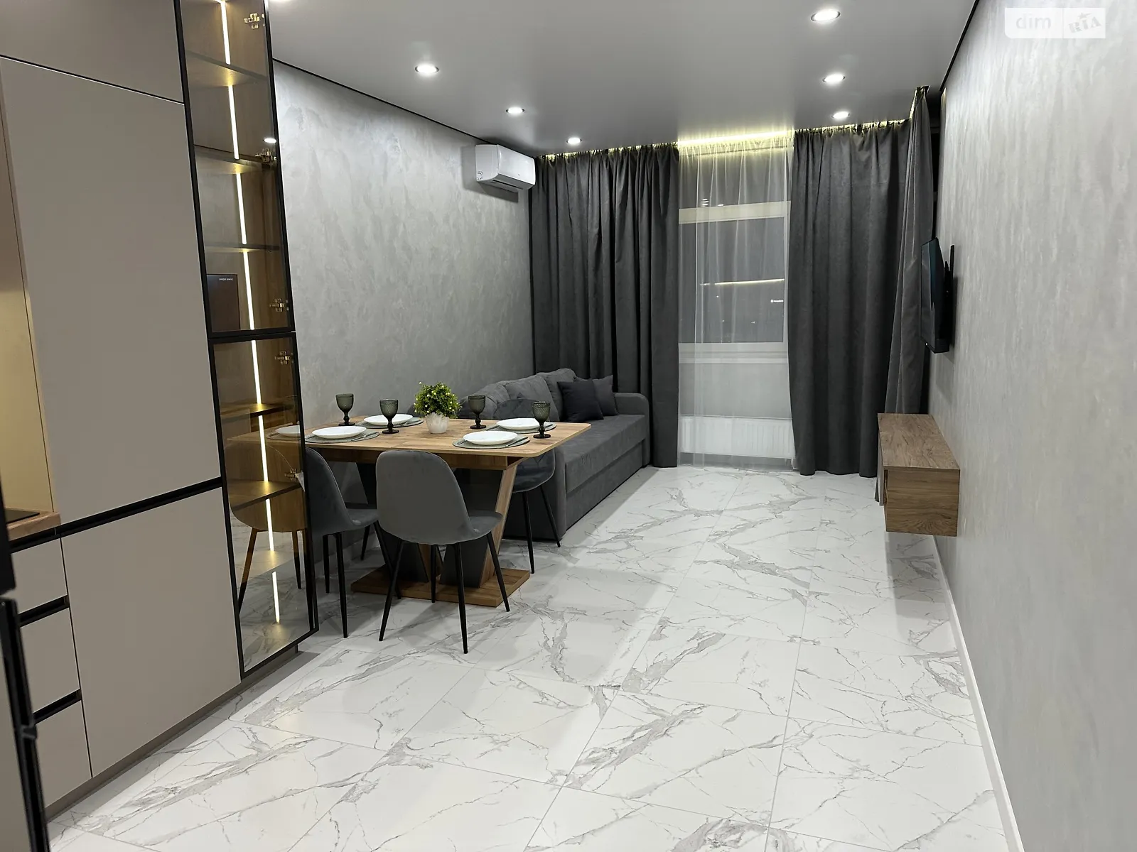 Продается 2-комнатная квартира 70 кв. м в Киеве, ул. Семьи Кристеров, 14В - фото 1