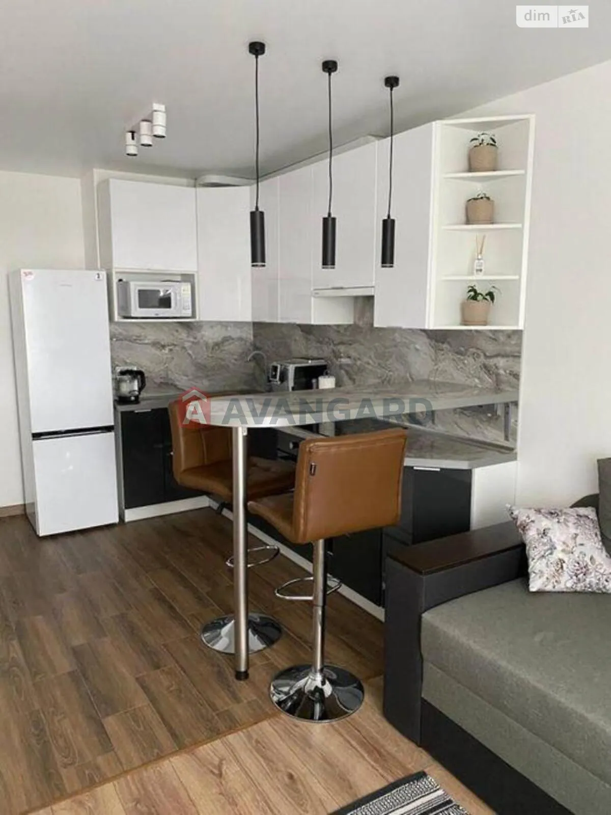 Продается 1-комнатная квартира 35 кв. м в Новоселках, ул. Пригородная - фото 1