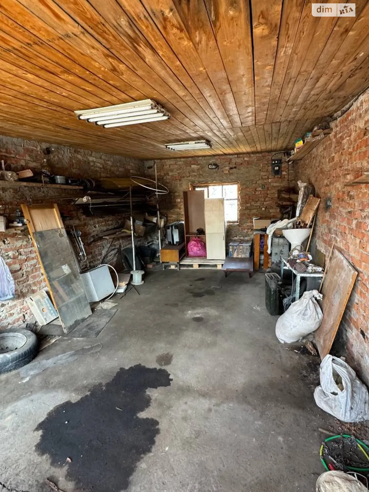 Продается место в гаражном кооперативе под легковое авто на 22 кв. м, цена: 4000 $ - фото 1