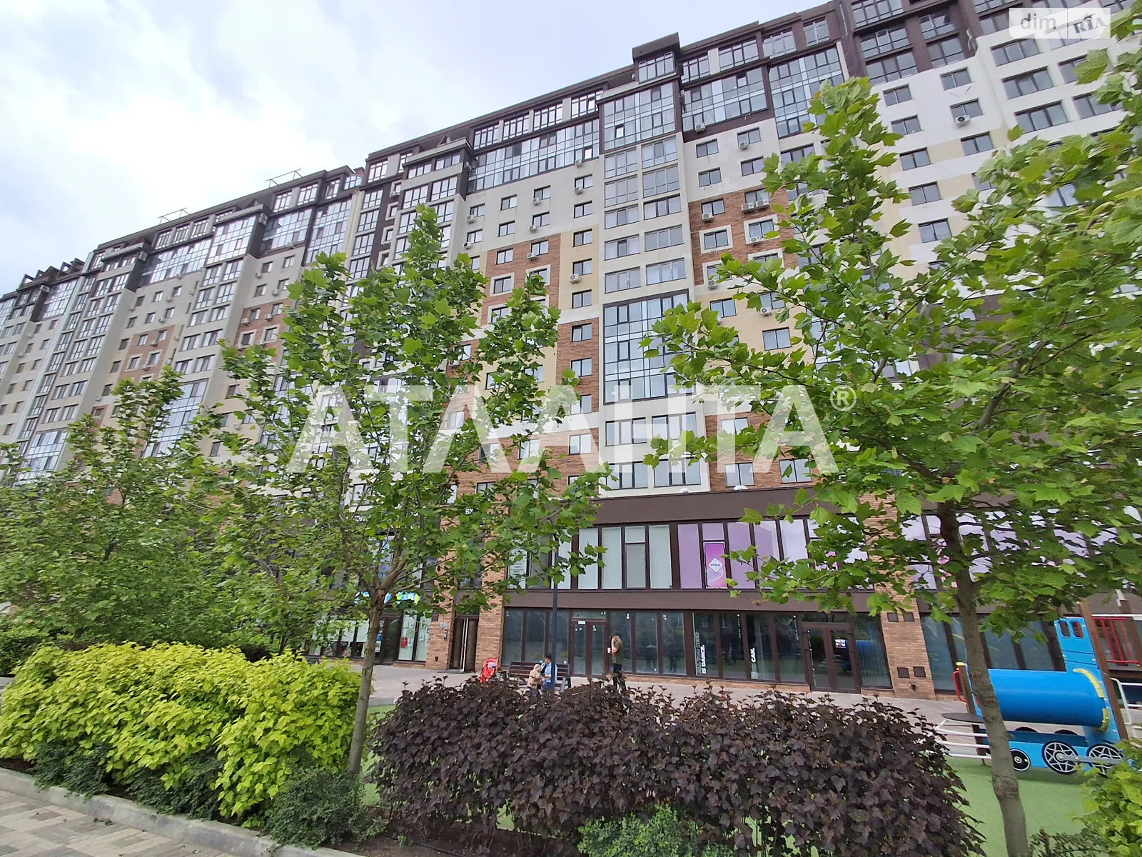 Продается 1-комнатная квартира 38 кв. м в Крыжановка, ул. Марсельская - фото 1