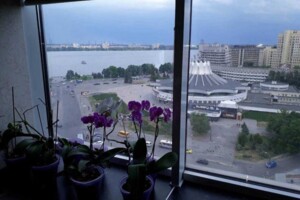 Продажа квартиры, Днепр, р‑н. Центр, Королевы Елизаветы II (Глинки) улица, дом 2