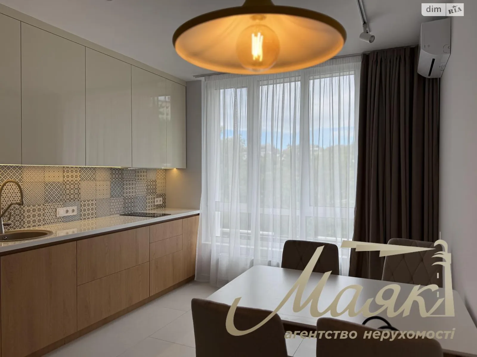 Продається 1-кімнатна квартира 50 кв. м у Києві, вул. Михайла Бойчука - фото 1