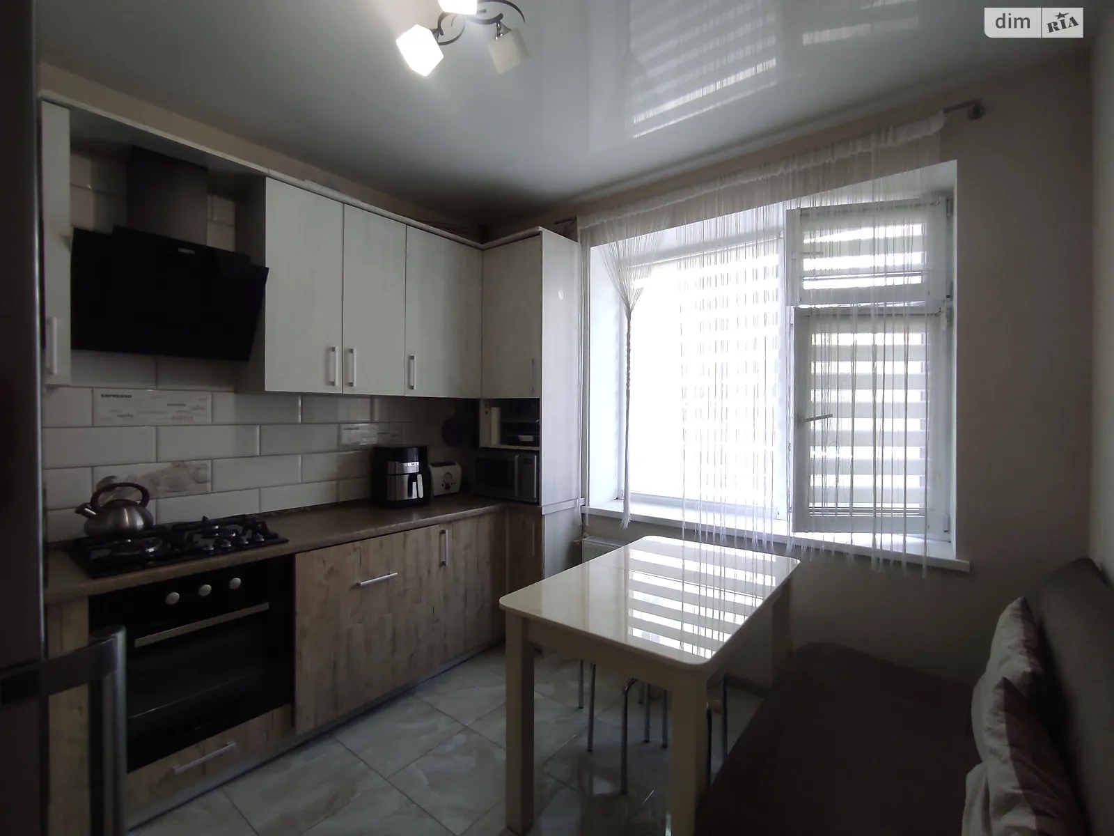Продается 2-комнатная квартира 58 кв. м в Хмельницком, ул. Кармелюка - фото 1