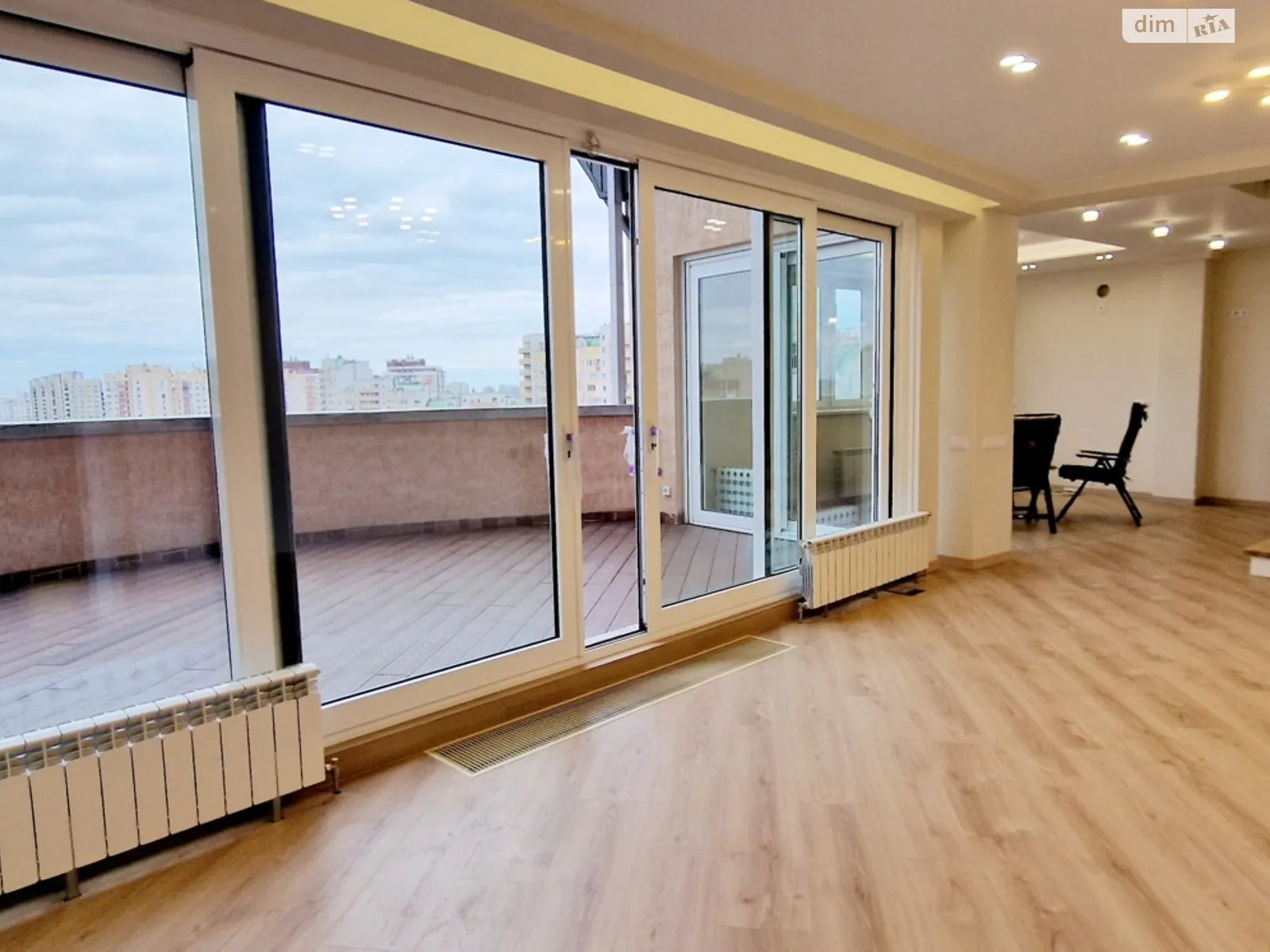 Продается 4-комнатная квартира 187 кв. м в Киеве, цена: 295000 $ - фото 1