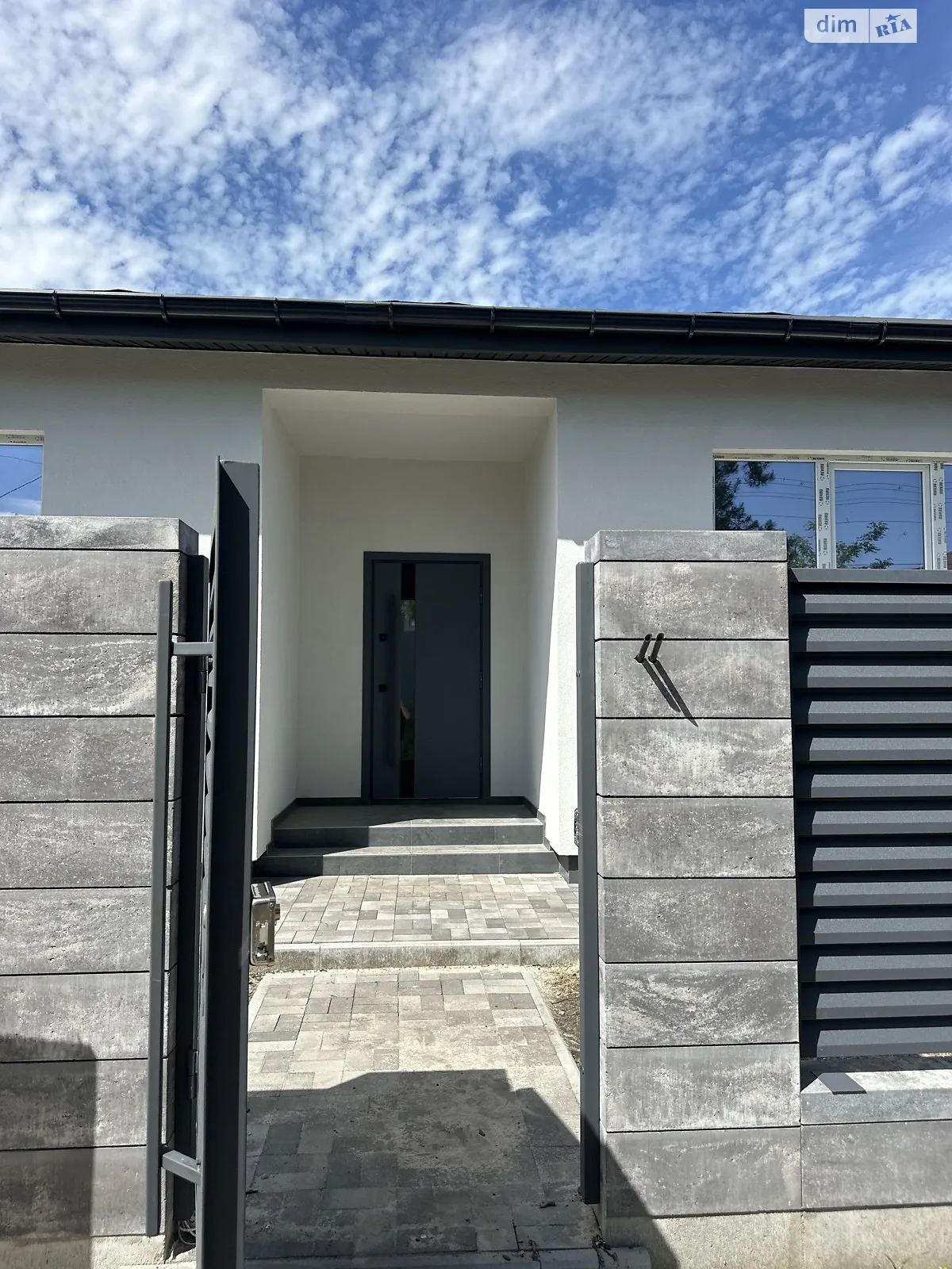 Продається одноповерховий будинок 190 кв. м з садом, цена: 165000 $ - фото 1