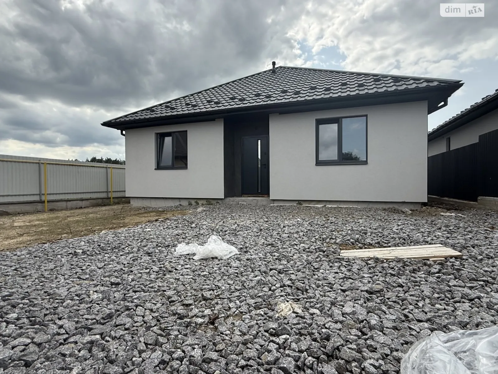 Продается одноэтажный дом 100 кв. м с террасой, цена: 66999 $ - фото 1