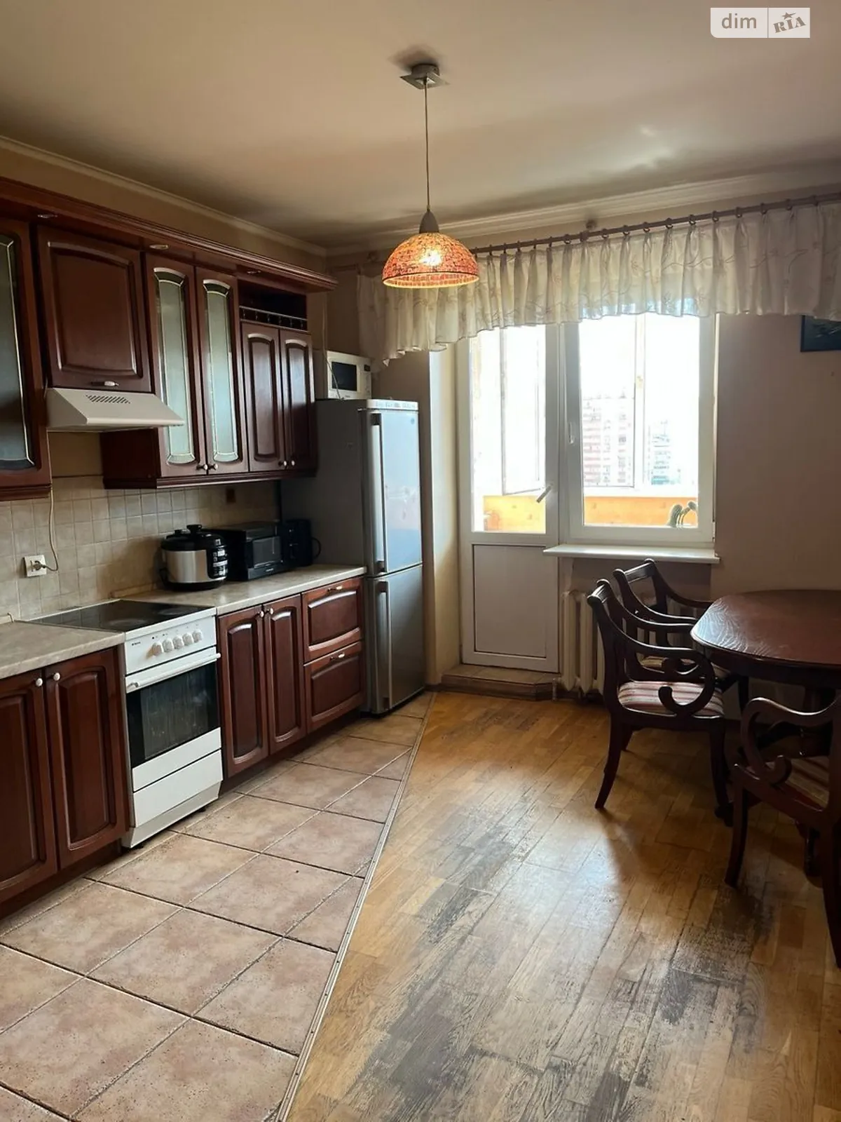 Продається 3-кімнатна квартира 106 кв. м у Києві, просп. Петра Григоренка, 28 - фото 1