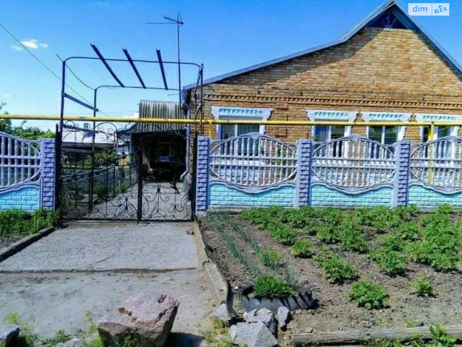 Продается одноэтажный дом 97 кв. м с бассейном, цена: 12000 $ - фото 1