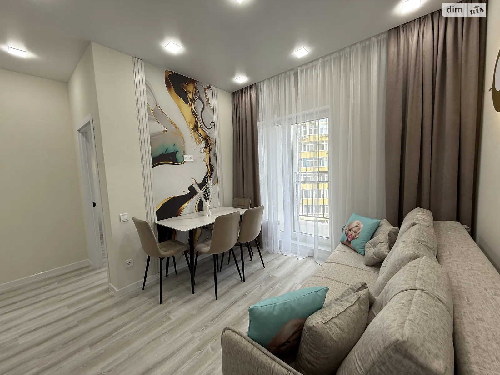 Продается 1-комнатная квартира 42 кв. м в Одессе, ул. Краснова, 3 корпус 60 - фото 1